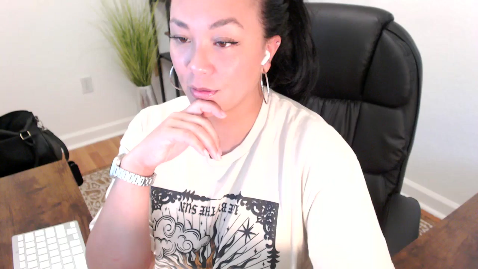 Gallery image thumbnail from MickaylaStar's myfreecams stream on, 05/14/2025, 18:15 image 12 of 20