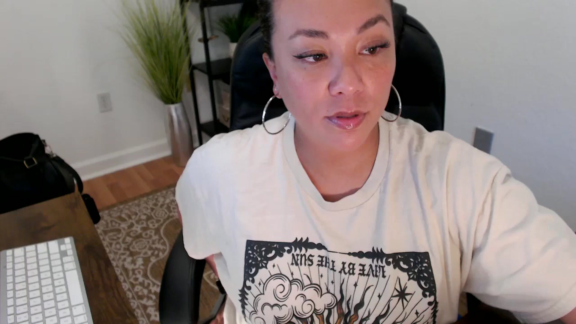 Gallery image thumbnail from MickaylaStar's myfreecams stream on, 05/14/2025, 19:27 image 11 of 20