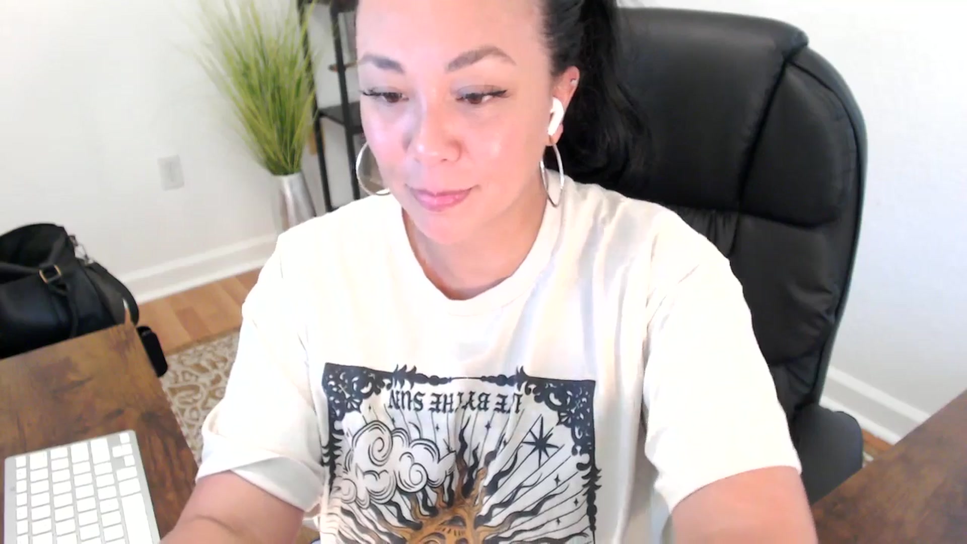 Gallery image thumbnail from MickaylaStar's myfreecams stream on, 05/14/2025, 20:04 image 9 of 20