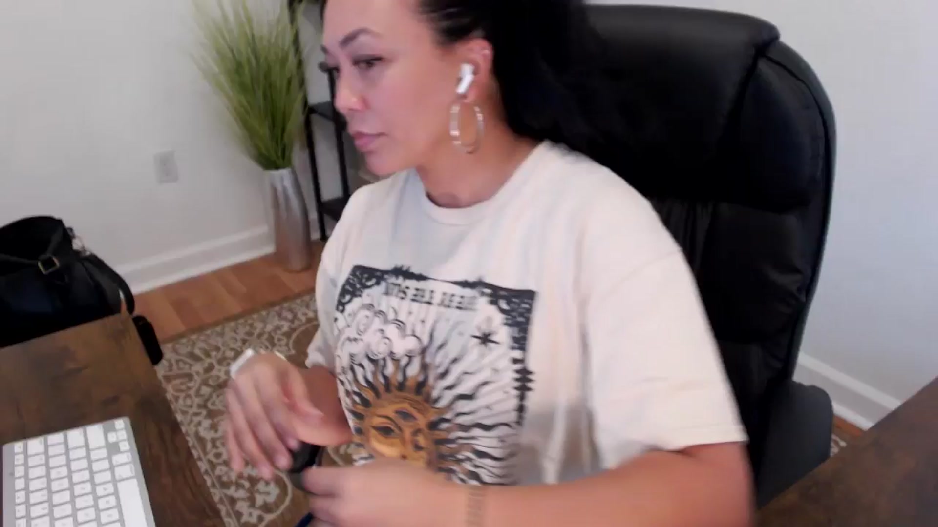 Gallery image thumbnail from MickaylaStar's myfreecams stream on, 05/14/2025, 20:41 image 1 of 20