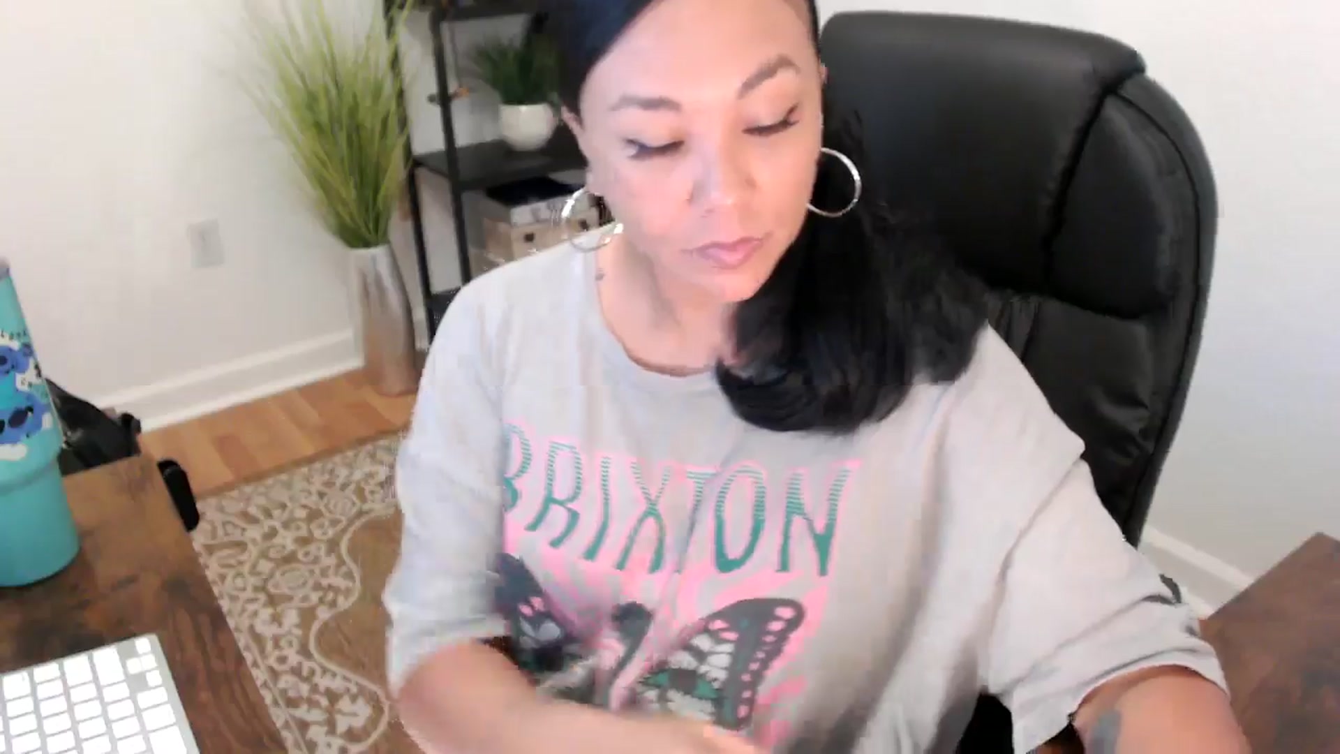 Gallery image thumbnail from MickaylaStar's myfreecams stream on, 05/15/2025, 17:32 image 4 of 20