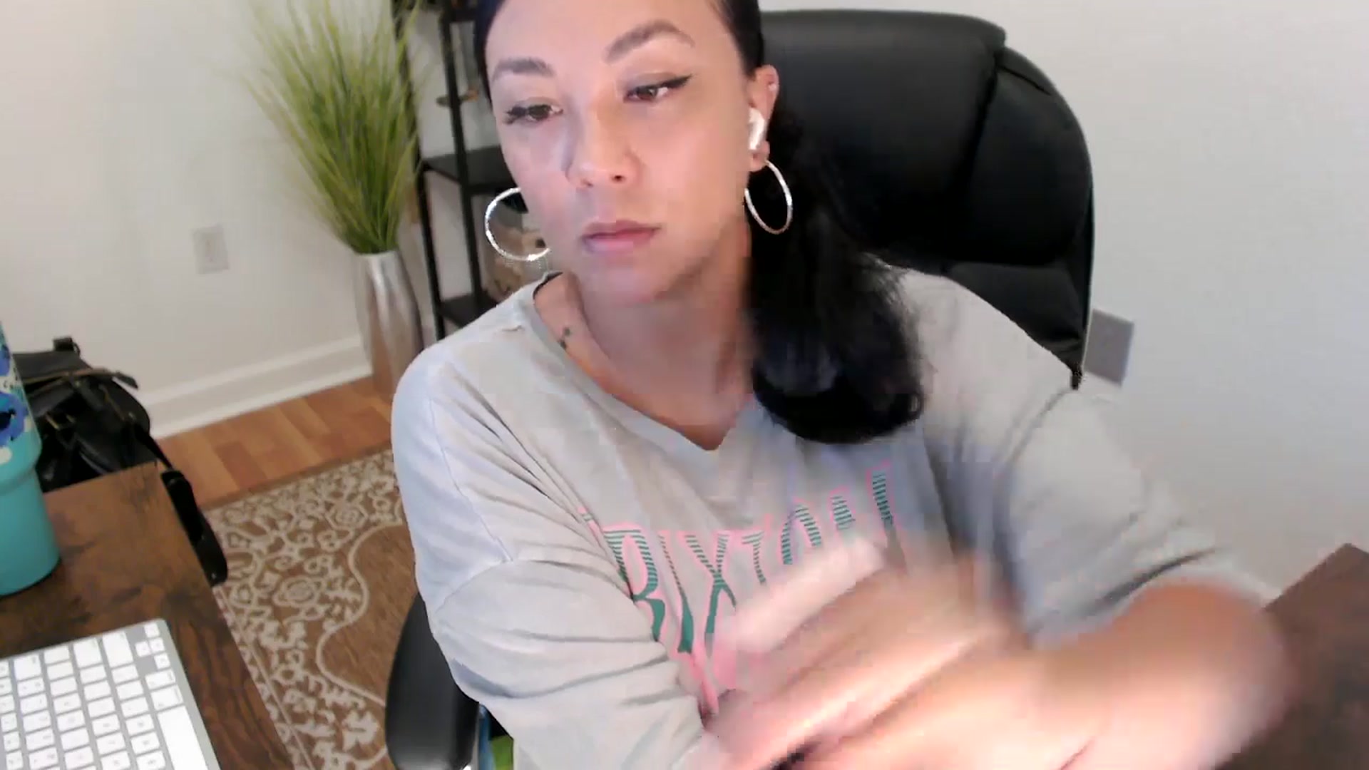 Gallery image thumbnail from MickaylaStar's myfreecams stream on, 05/15/2025, 18:35 image 9 of 20