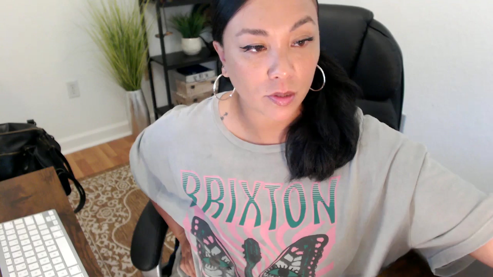 Gallery image thumbnail from MickaylaStar's myfreecams stream on, 05/15/2025, 20:11 image 2 of 20