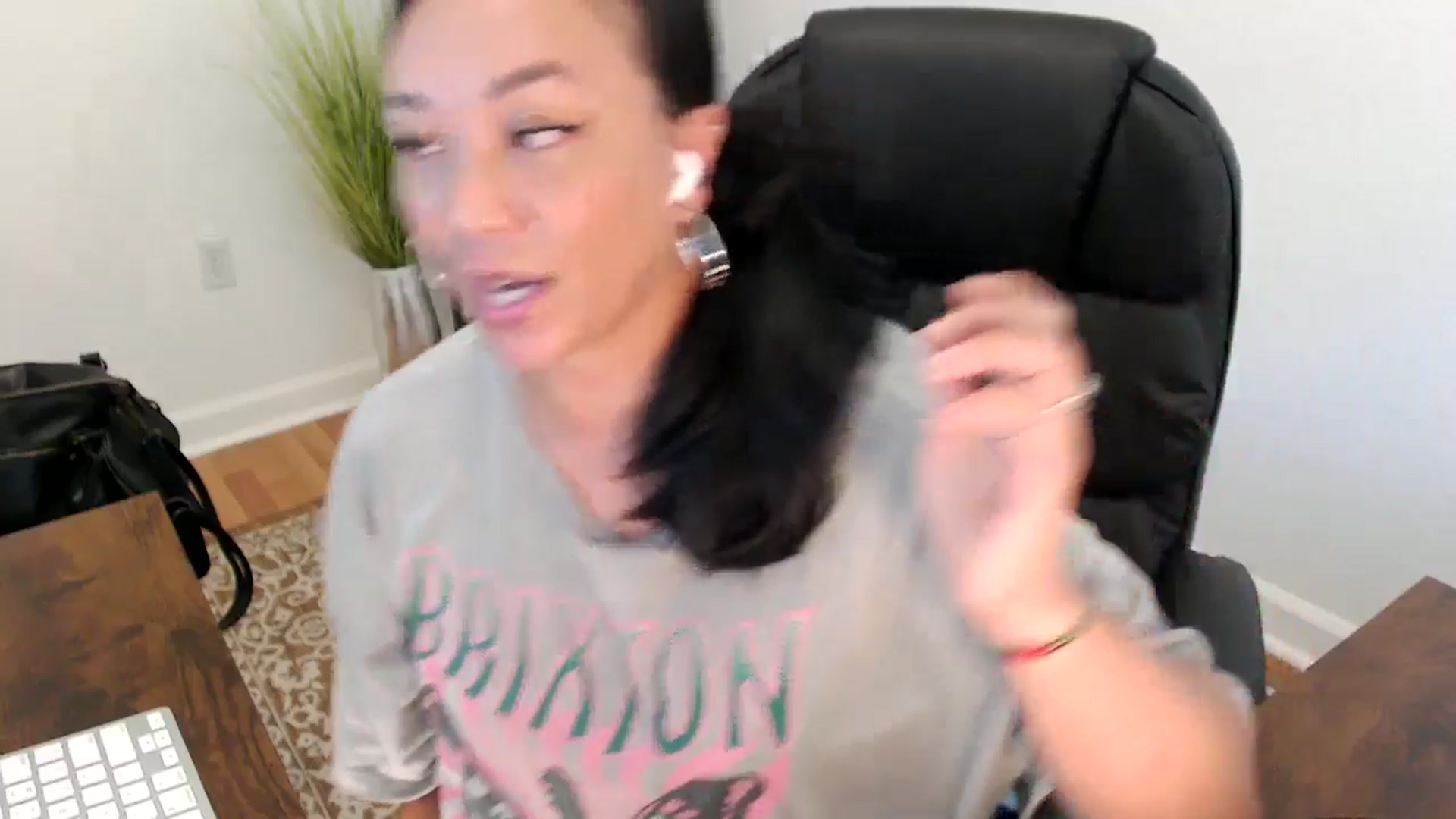 Gallery image thumbnail from MickaylaStar's myfreecams stream on, 05/15/2025, 20:56 image 16 of 20