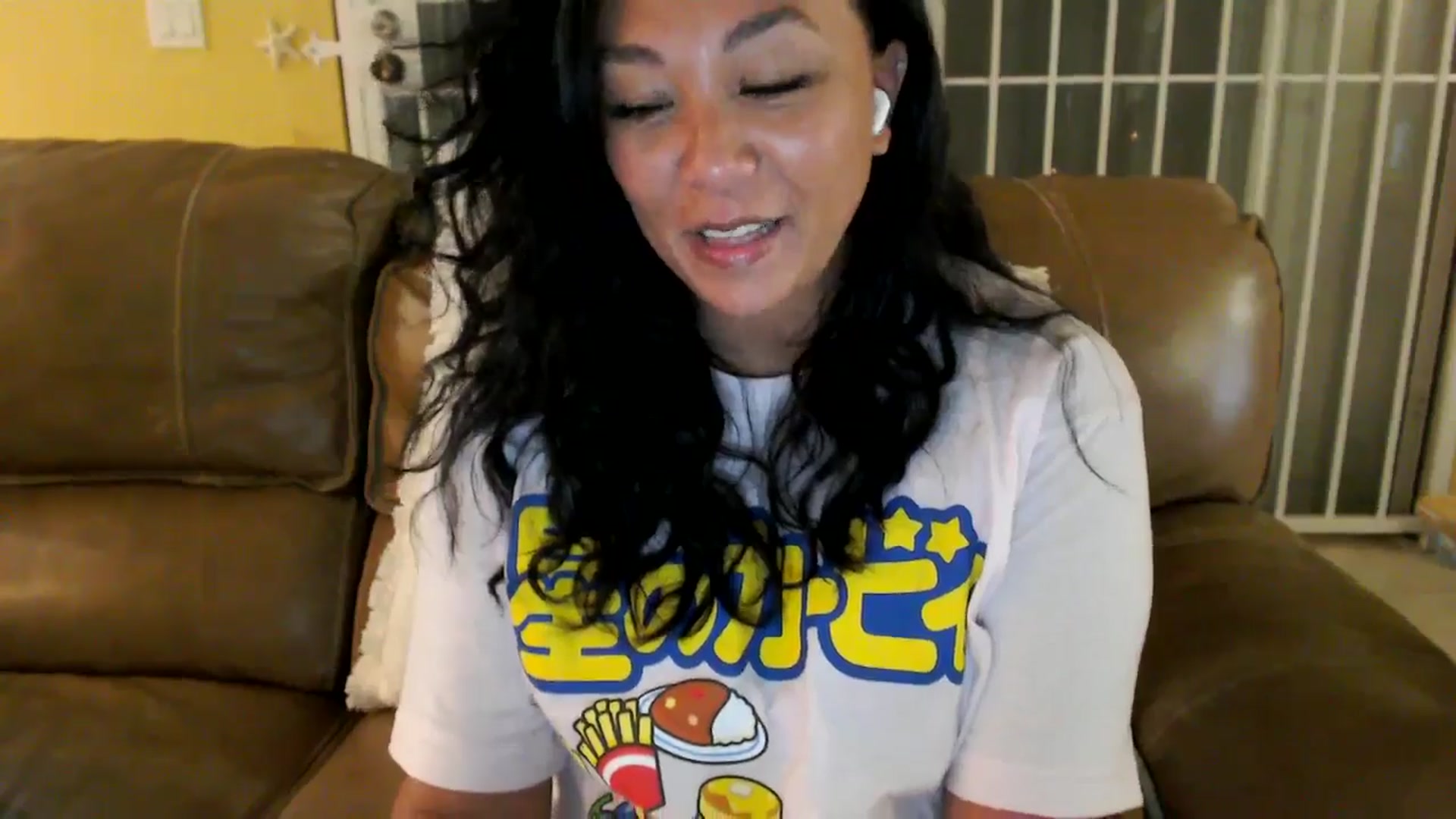 Gallery image thumbnail from MickaylaStar's myfreecams stream on, 05/17/2025, 24:47 image 20 of 20