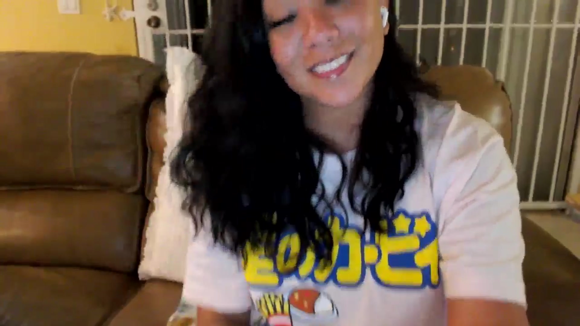 Gallery image thumbnail from MickaylaStar's myfreecams stream on, 05/17/2025, 24:47 image 11 of 20