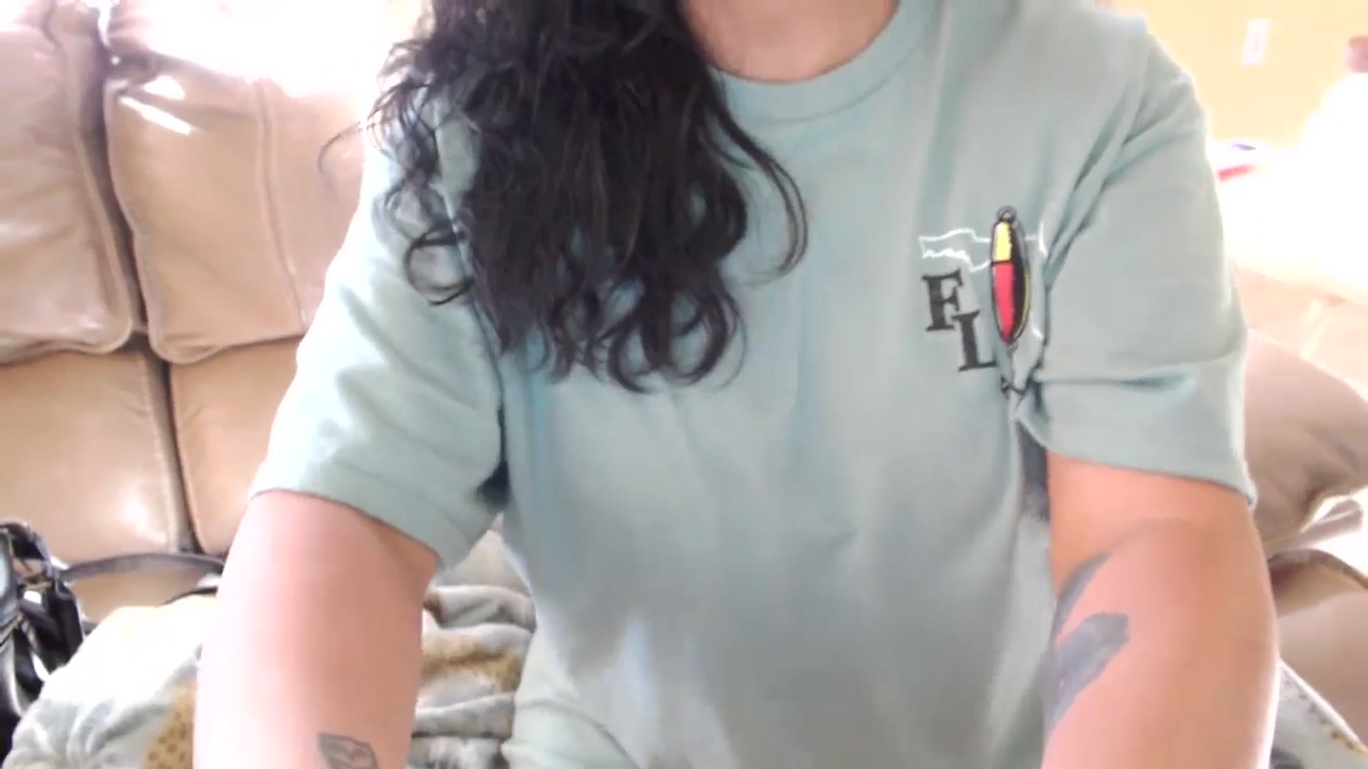 Gallery image thumbnail from MickaylaStar's myfreecams stream on, 05/18/2025, 20:27 image 17 of 20