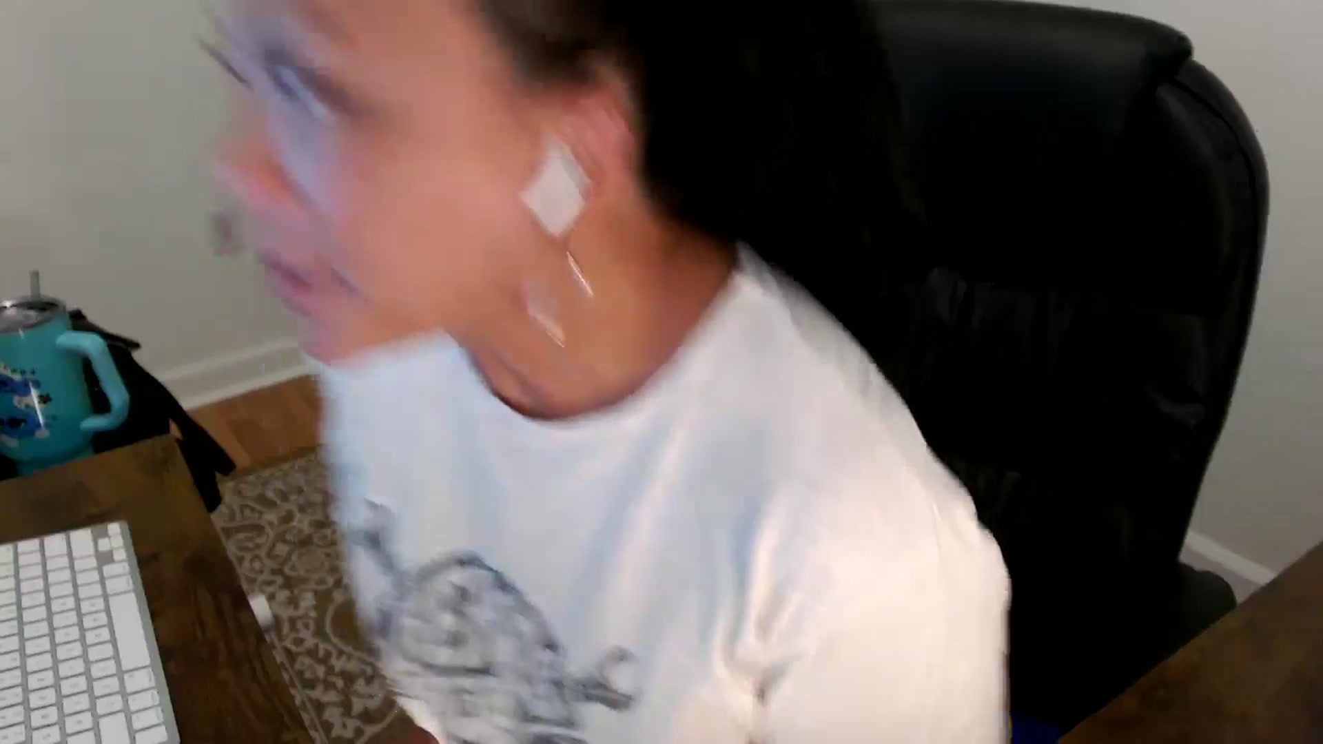 Gallery image thumbnail from MickaylaStar's myfreecams stream on, 05/19/2025, 20:26 image 13 of 20