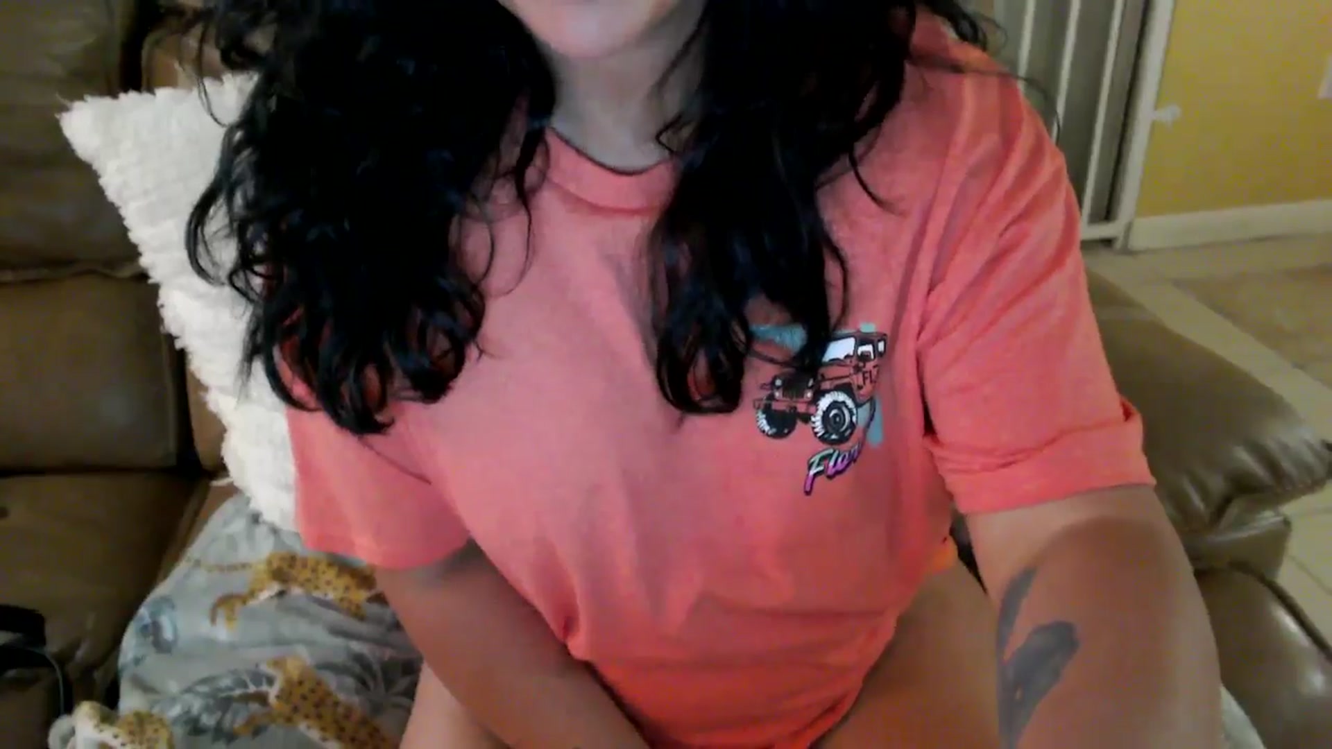 Gallery image thumbnail from MickaylaStar's myfreecams stream on, 05/20/2025, 03:30 image 2 of 20