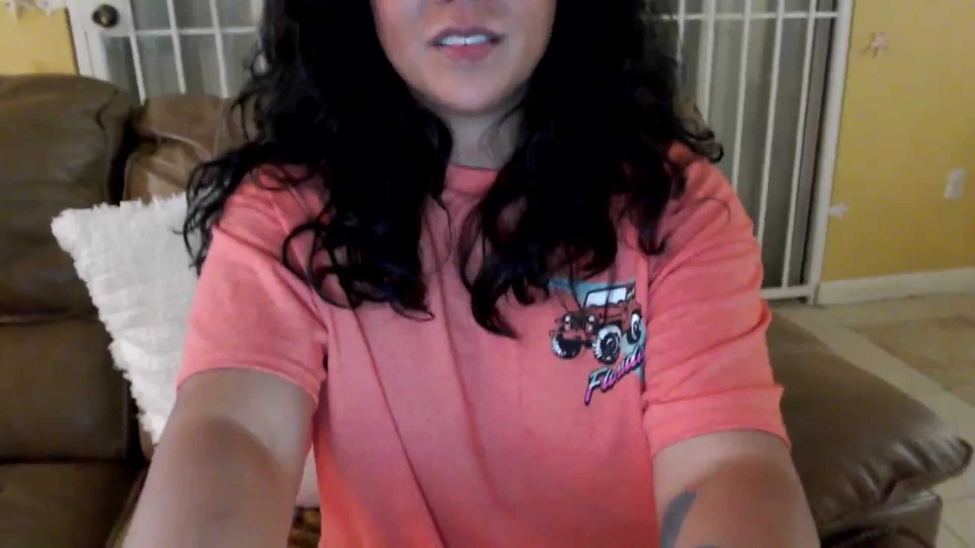 Gallery image thumbnail from MickaylaStar's myfreecams stream on, 05/20/2025, 03:30 image 11 of 20