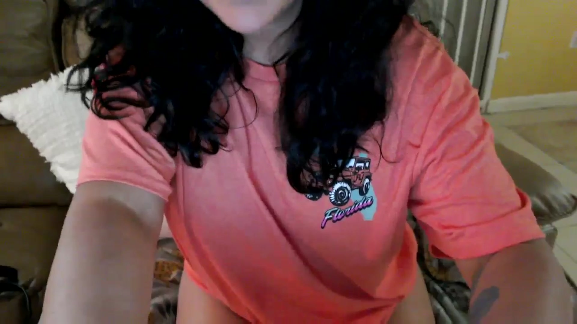 Gallery image thumbnail from MickaylaStar's myfreecams stream on, 05/20/2025, 03:30 image 17 of 20