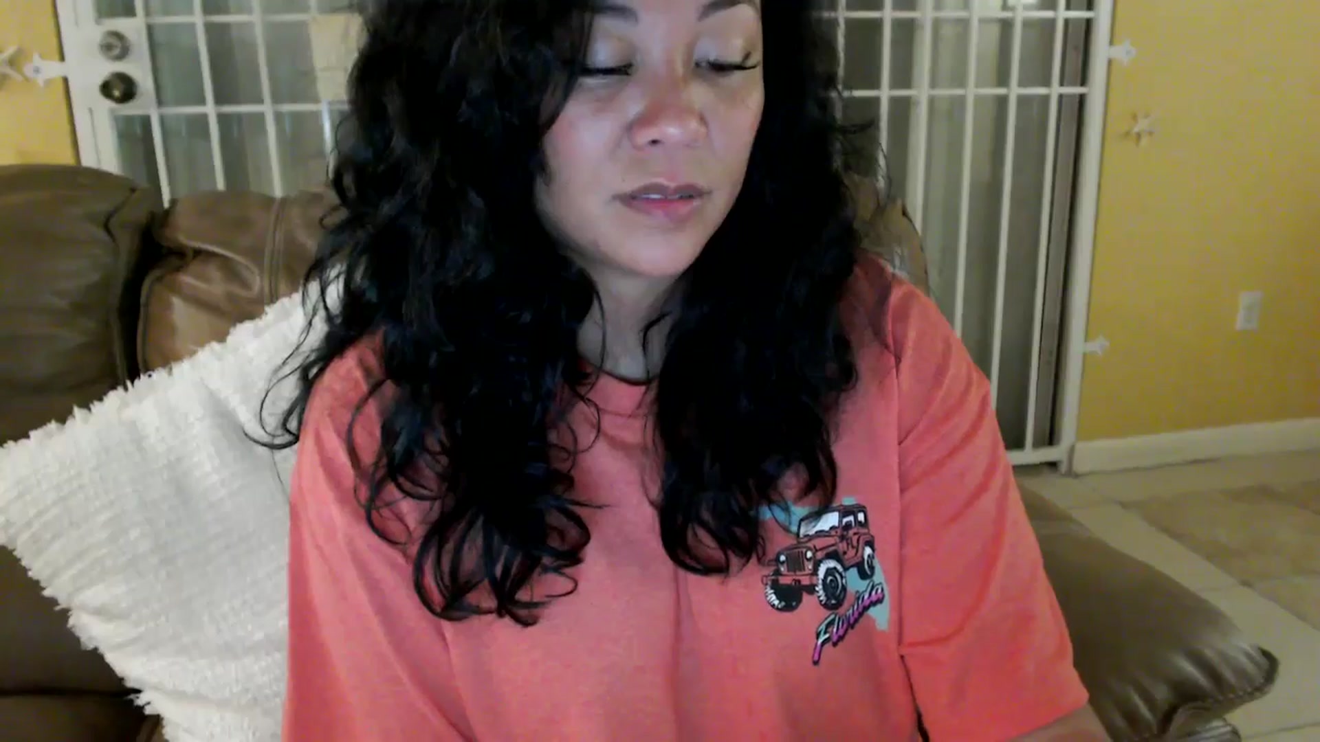 Gallery image thumbnail from MickaylaStar's myfreecams stream on, 05/20/2025, 03:30 image 20 of 20