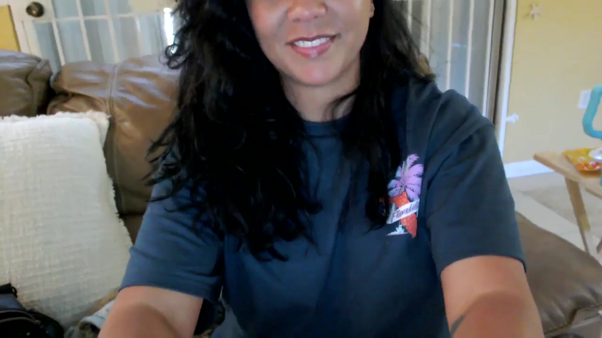 Gallery image thumbnail from MickaylaStar's myfreecams stream on, 05/20/2025, 23:39 image 4 of 20