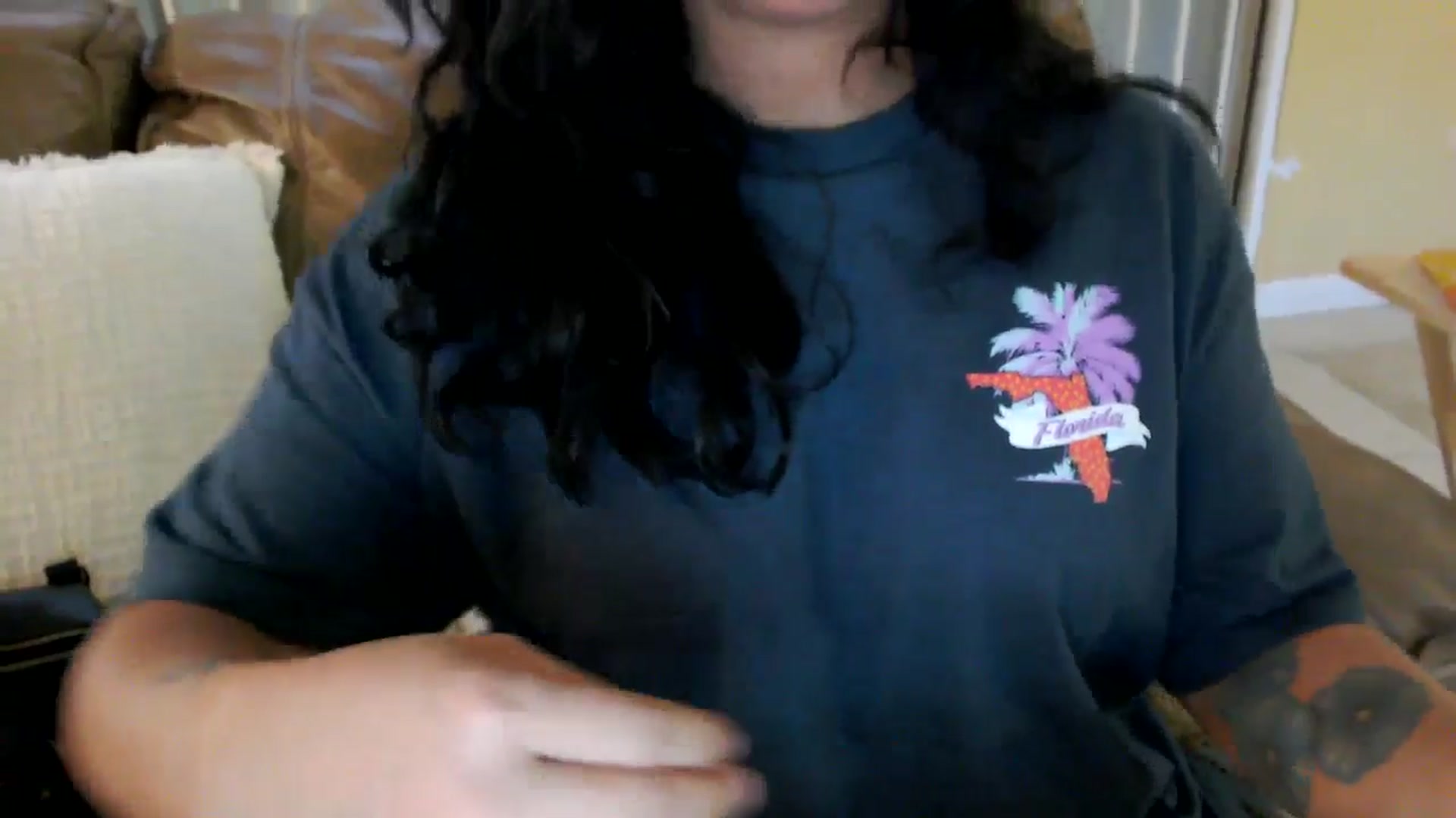 Gallery image thumbnail from MickaylaStar's myfreecams stream on, 05/20/2025, 23:39 image 15 of 20