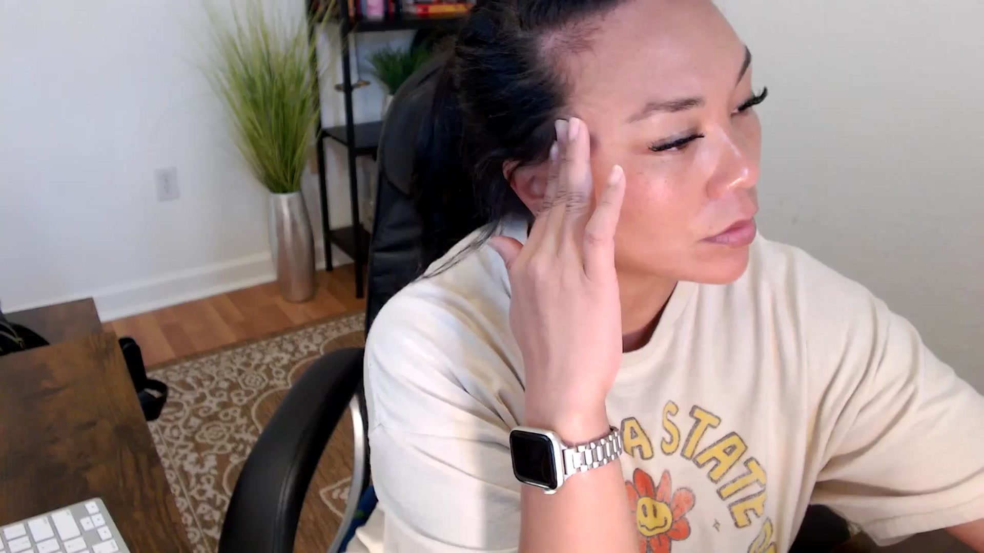 Gallery image thumbnail from MickaylaStar's myfreecams stream on, 05/21/2025, 20:02 image 1 of 20