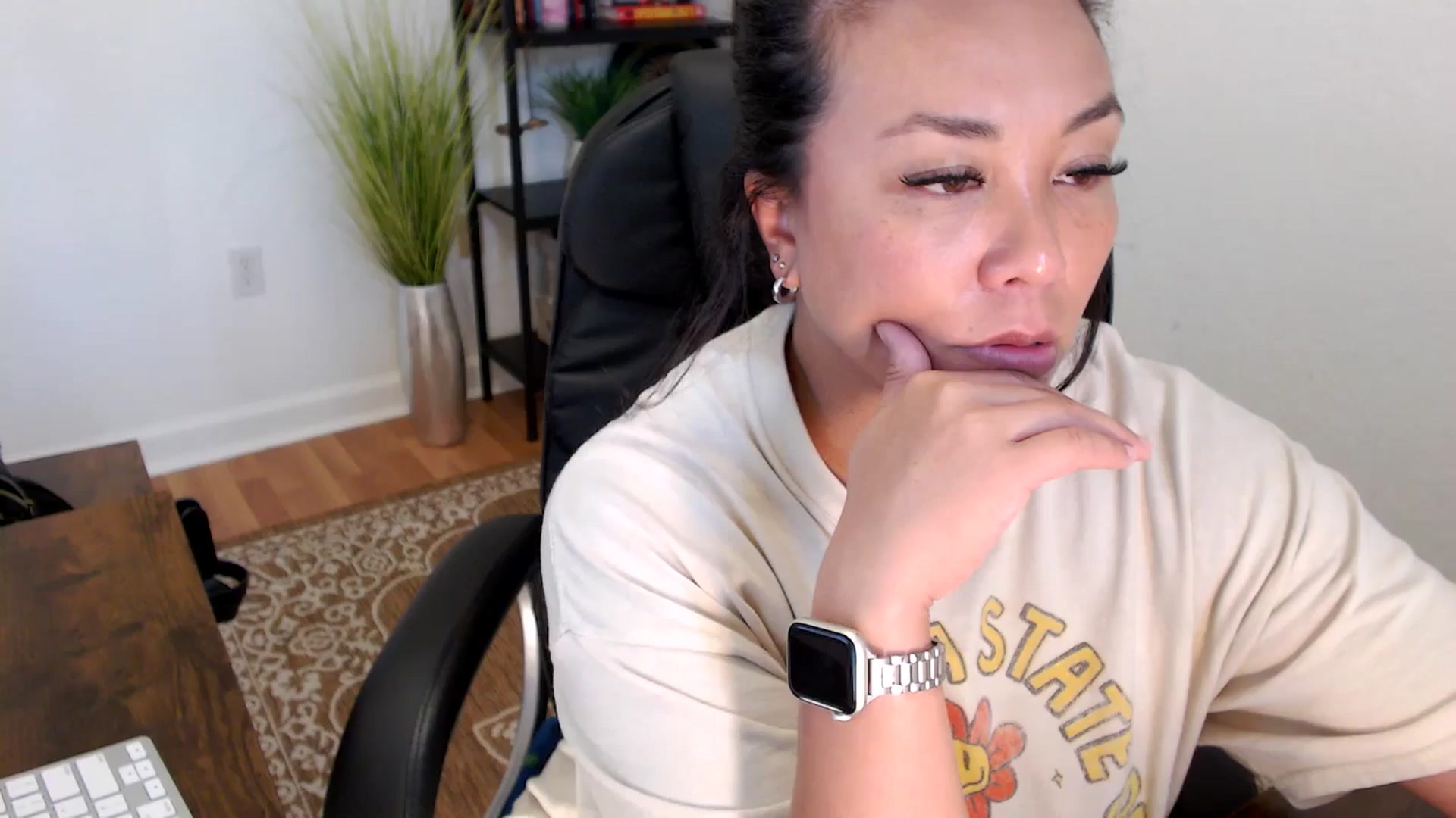 Gallery image thumbnail from MickaylaStar's myfreecams stream on, 05/21/2025, 20:02 image 2 of 20