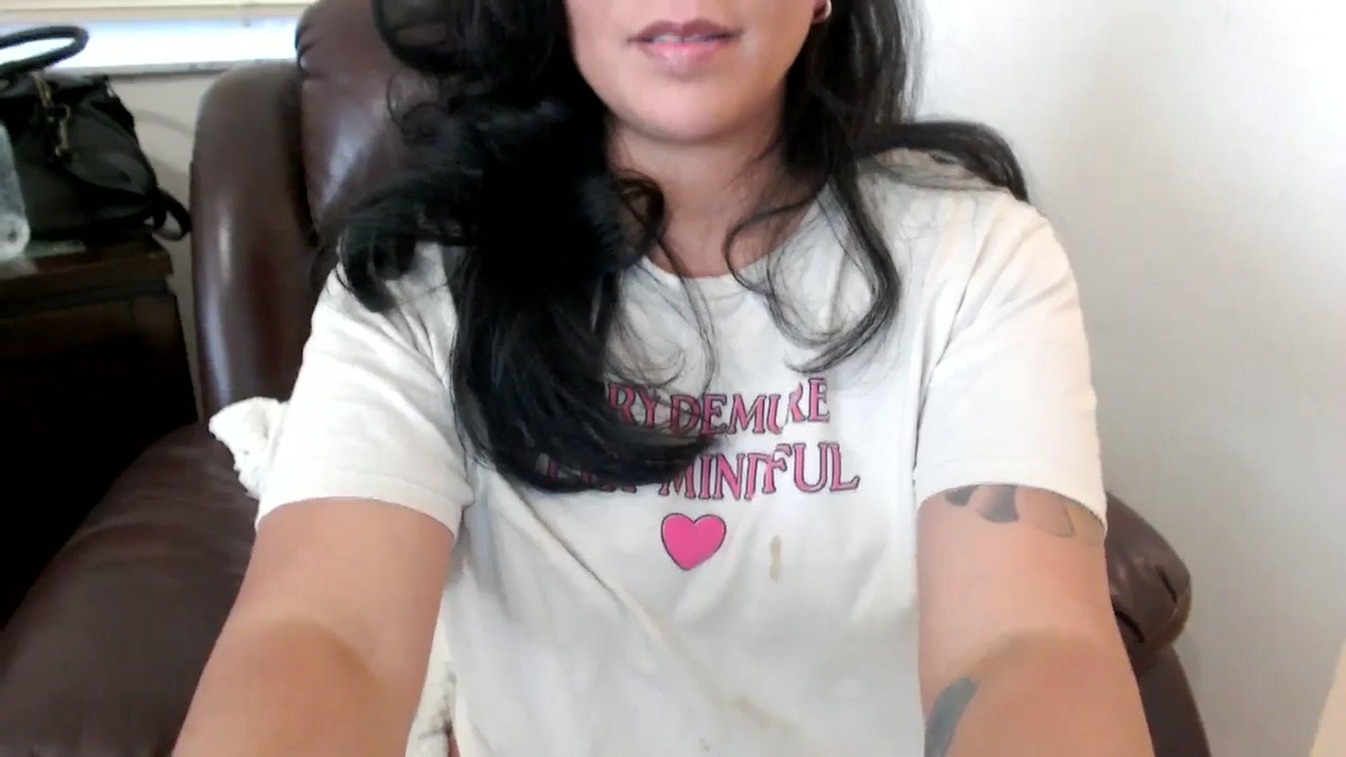Gallery image thumbnail from MickaylaStar's myfreecams stream on, 05/25/2025, 23:04 image 6 of 20