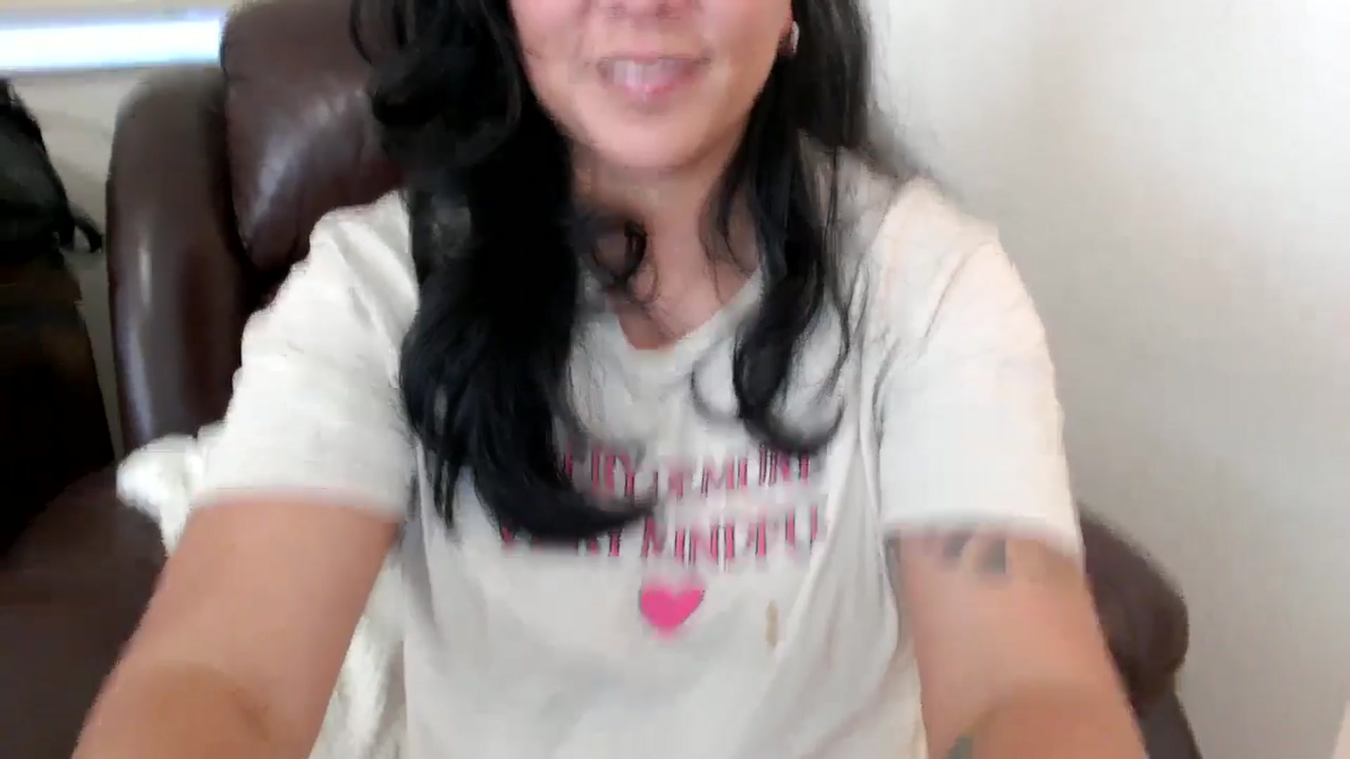 Gallery image thumbnail from MickaylaStar's myfreecams stream on, 05/25/2025, 23:04 image 20 of 20