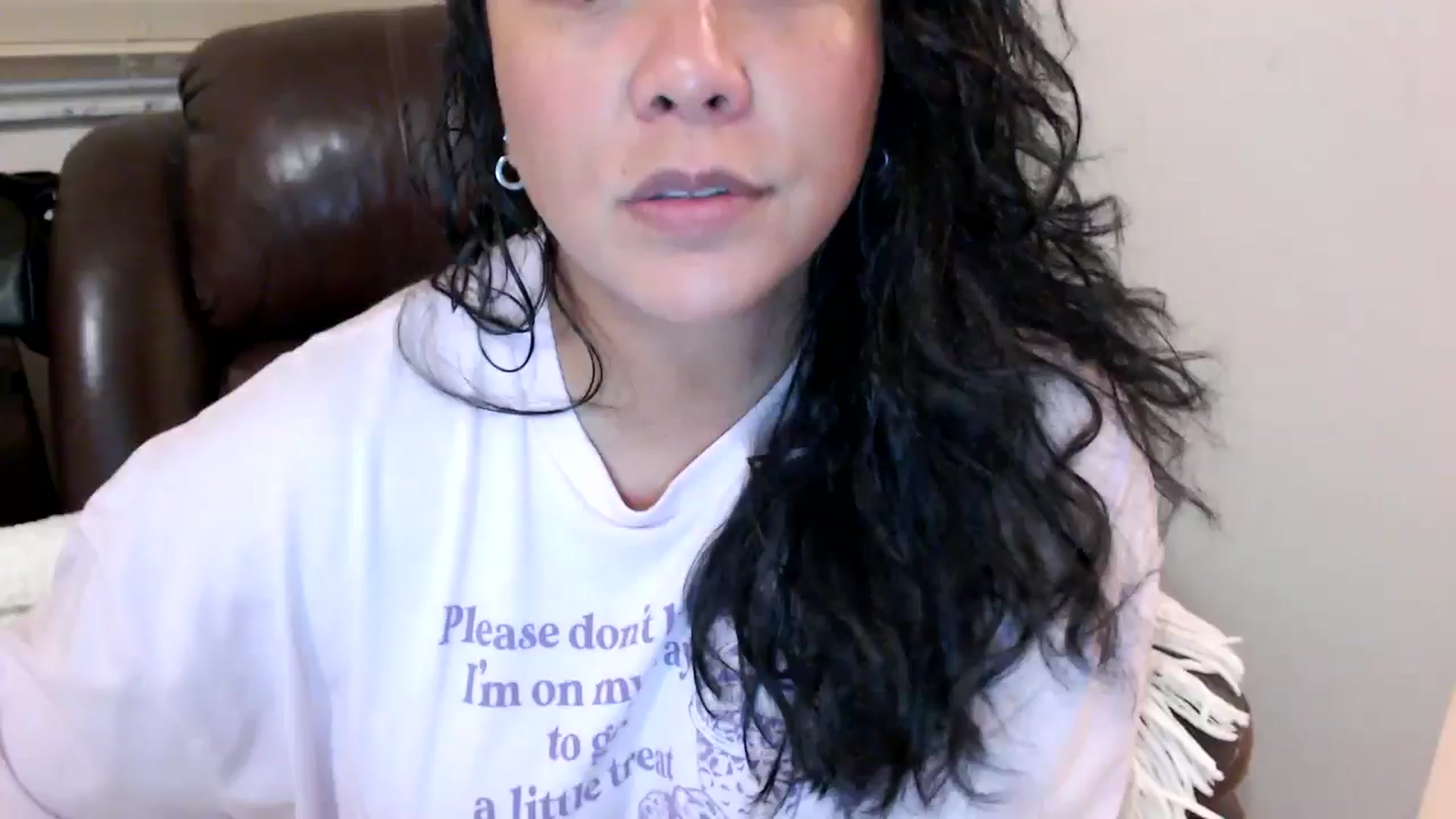 Gallery image thumbnail from MickaylaStar's myfreecams stream on, 05/26/2025, 02:46 image 1 of 20