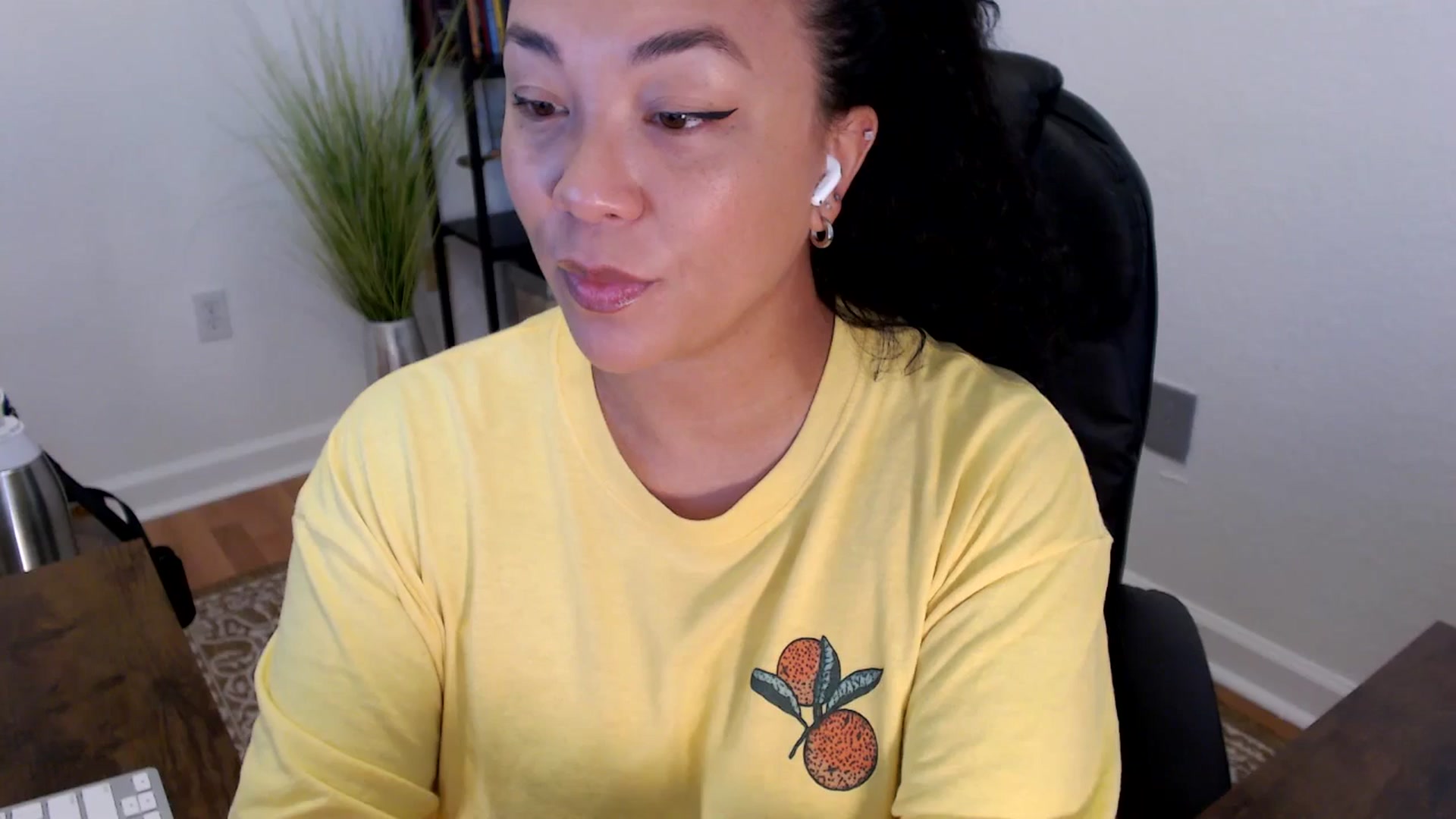 Gallery image thumbnail from MickaylaStar's myfreecams stream on, 05/26/2025, 15:37 image 5 of 20