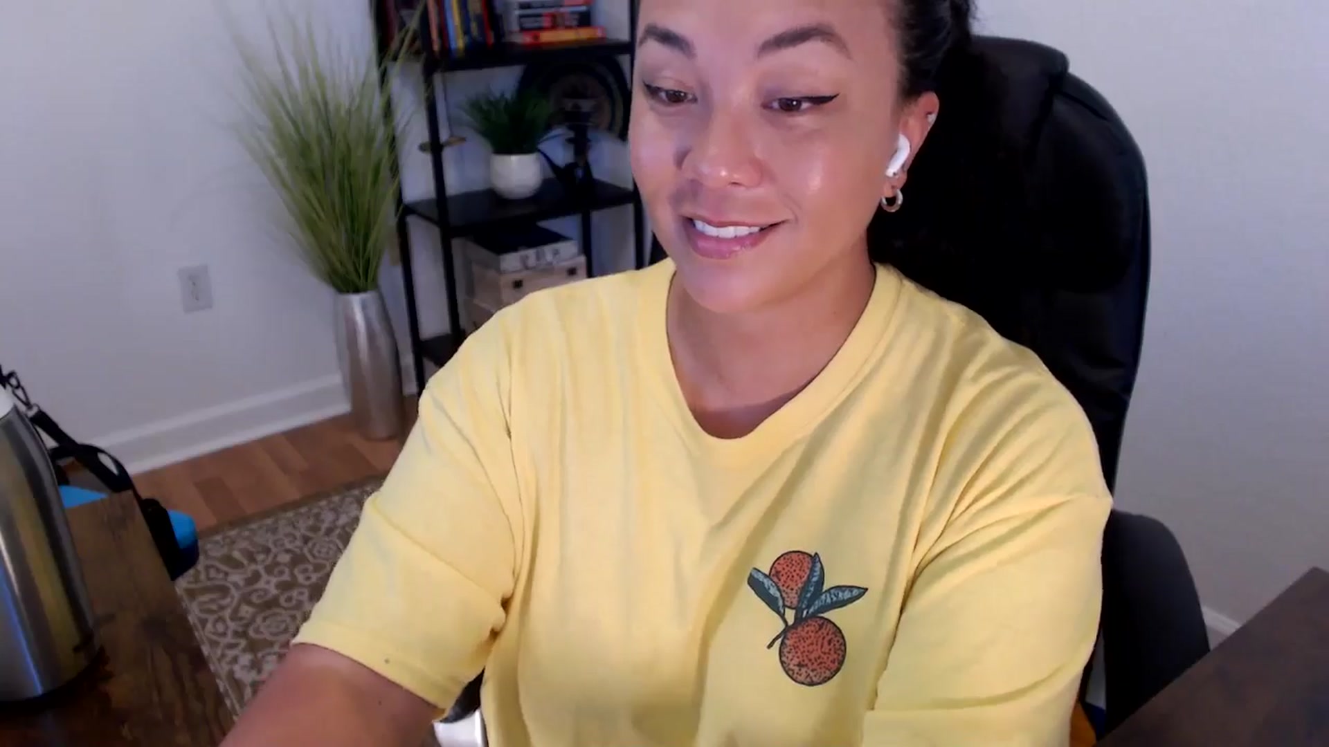 Gallery image thumbnail from MickaylaStar's myfreecams stream on, 05/26/2025, 17:38 image 11 of 20