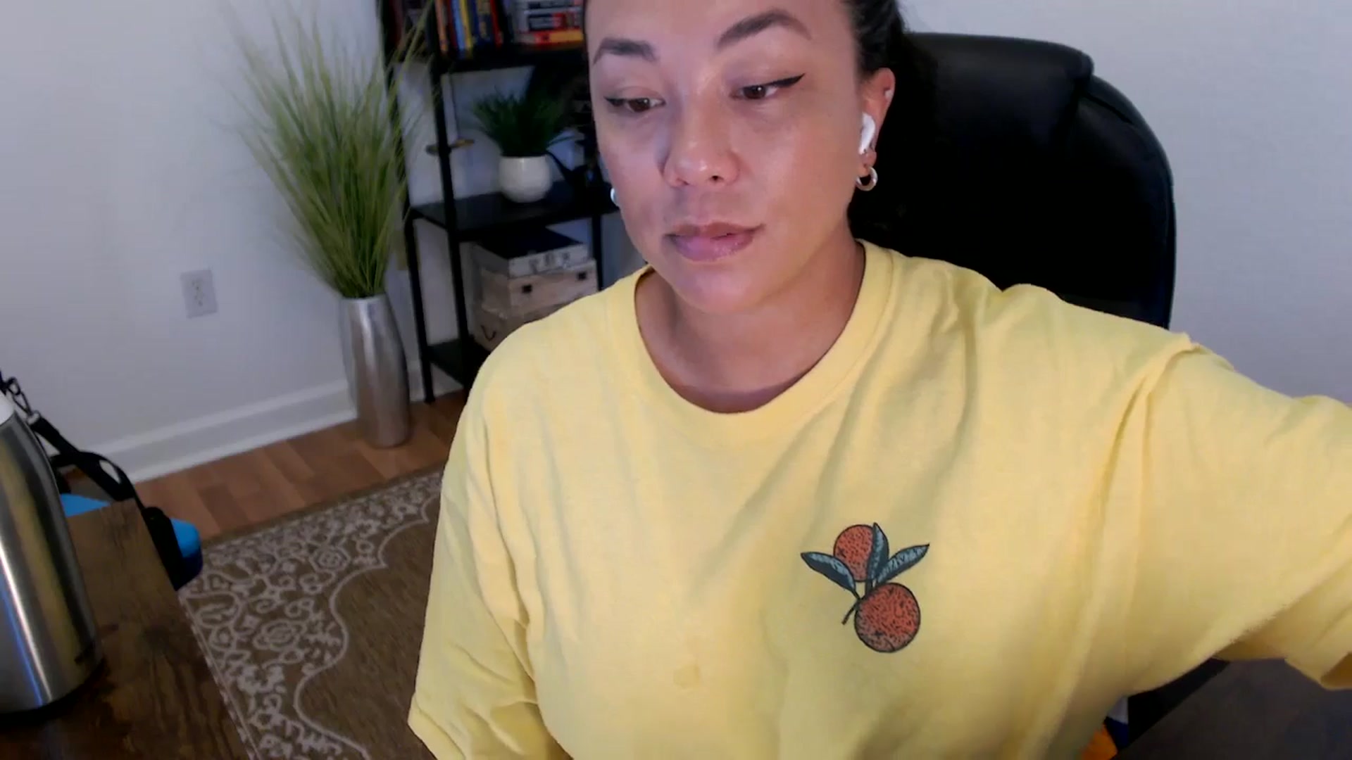 Gallery image thumbnail from MickaylaStar's myfreecams stream on, 05/26/2025, 17:38 image 7 of 20