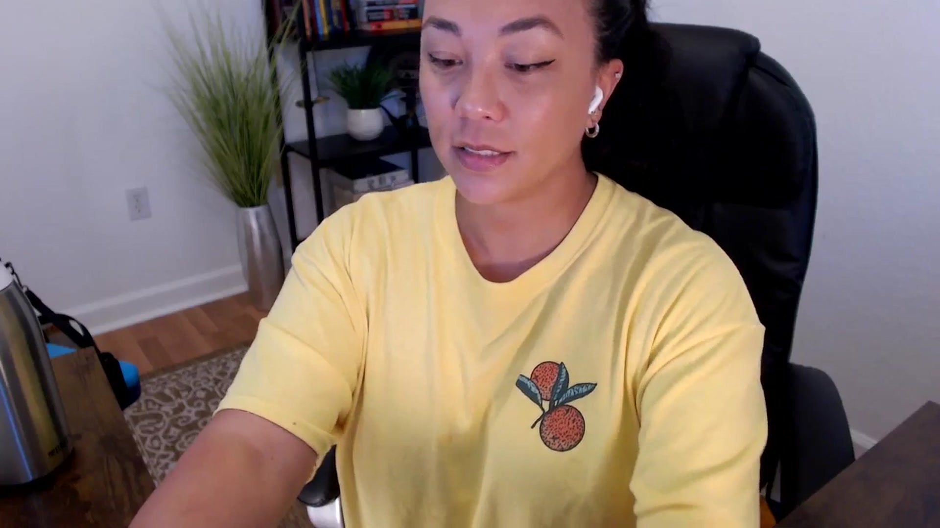 Gallery image thumbnail from MickaylaStar's myfreecams stream on, 05/26/2025, 17:38 image 2 of 20
