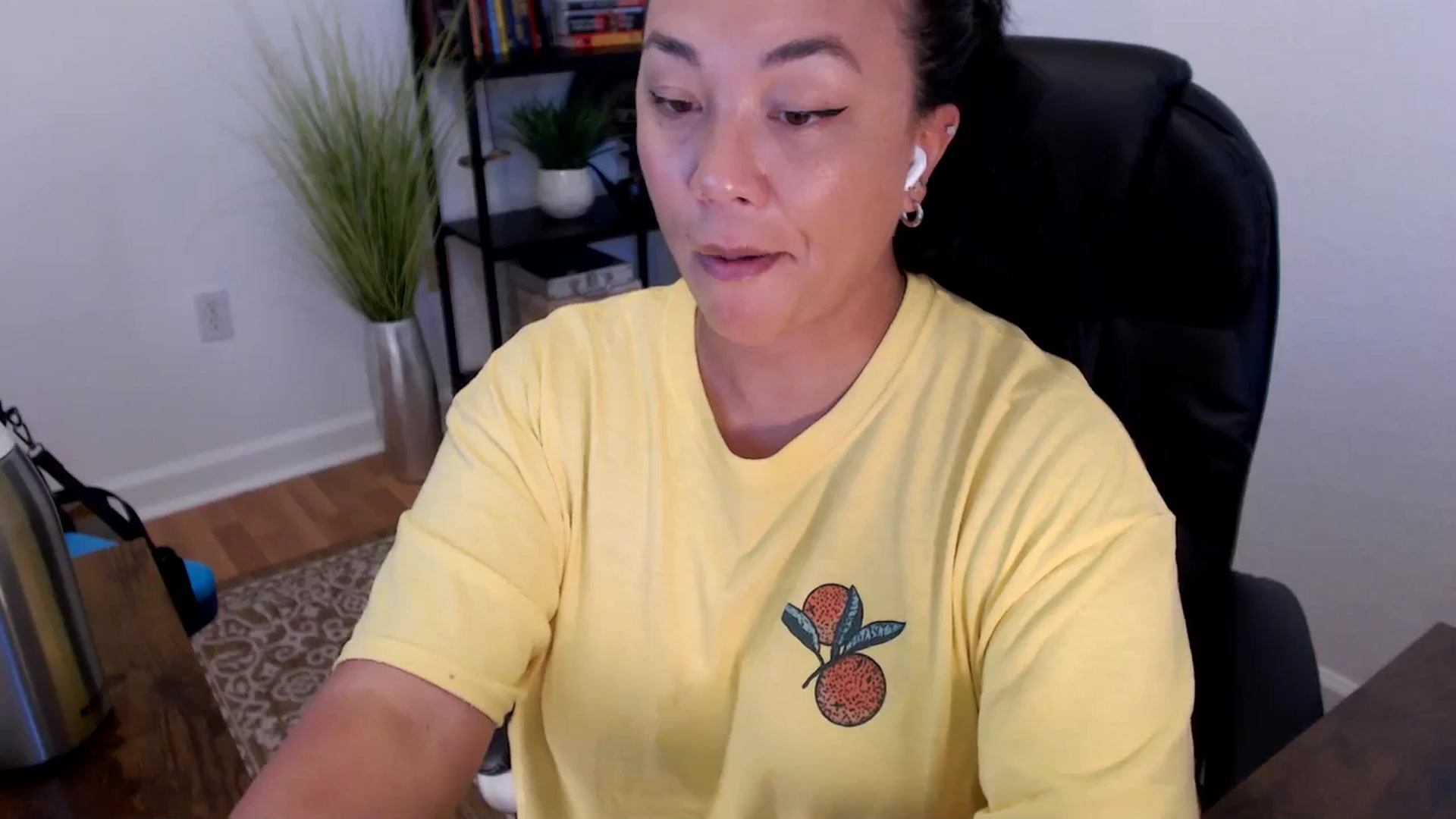 Gallery image thumbnail from MickaylaStar's myfreecams stream on, 05/26/2025, 17:38 image 10 of 20