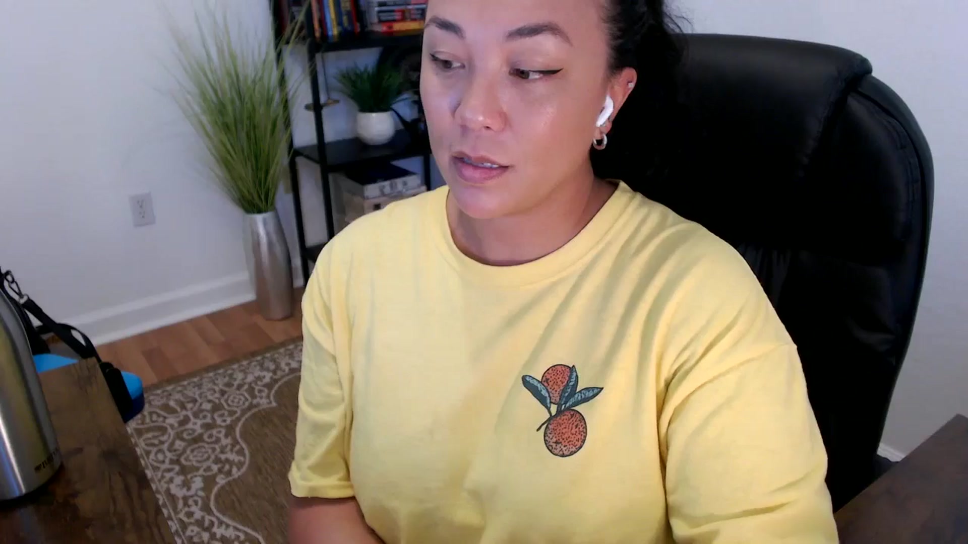 Gallery image thumbnail from MickaylaStar's myfreecams stream on, 05/26/2025, 18:30 image 16 of 20