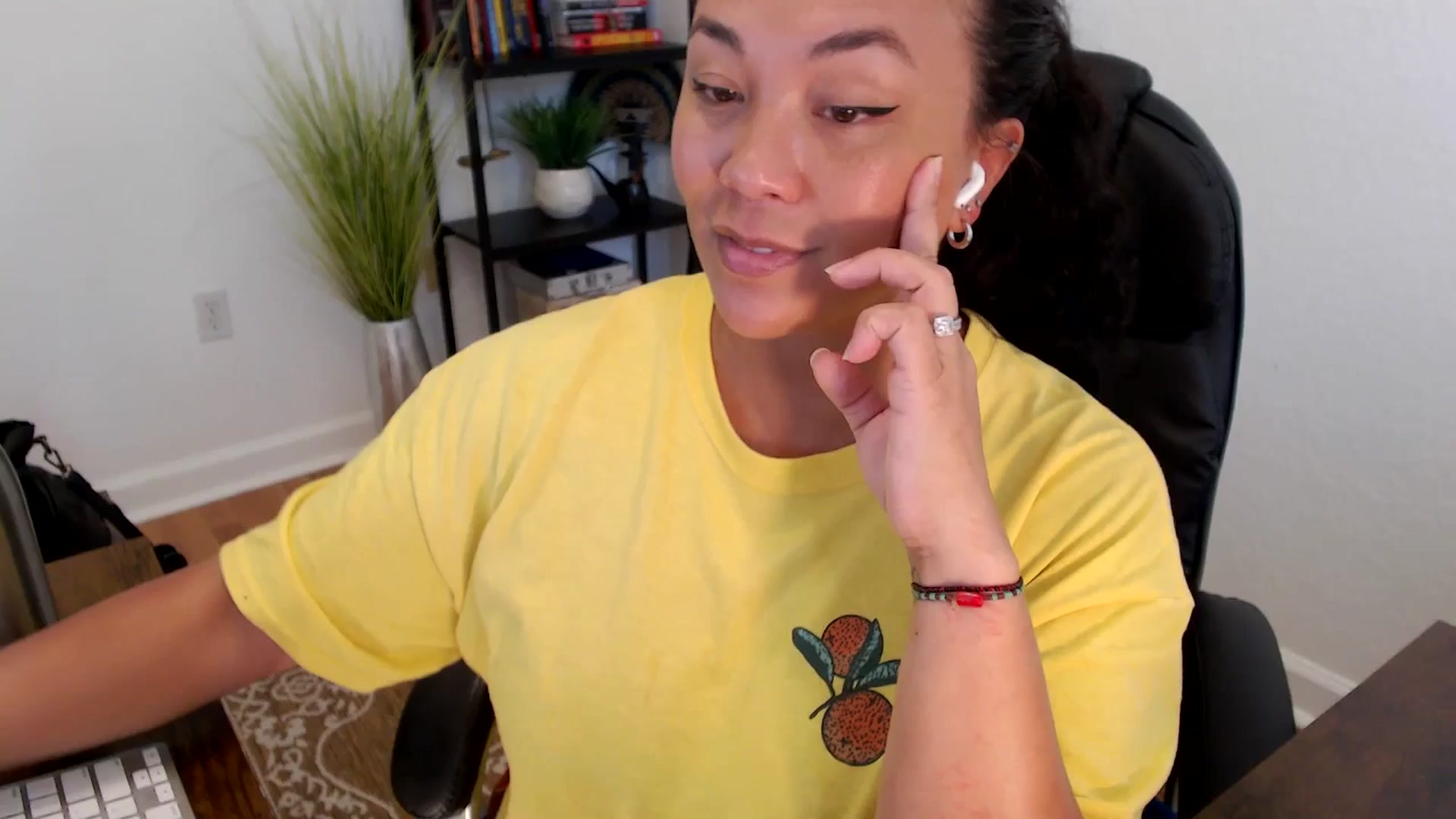 Gallery image thumbnail from MickaylaStar's myfreecams stream on, 05/26/2025, 20:54 image 1 of 20