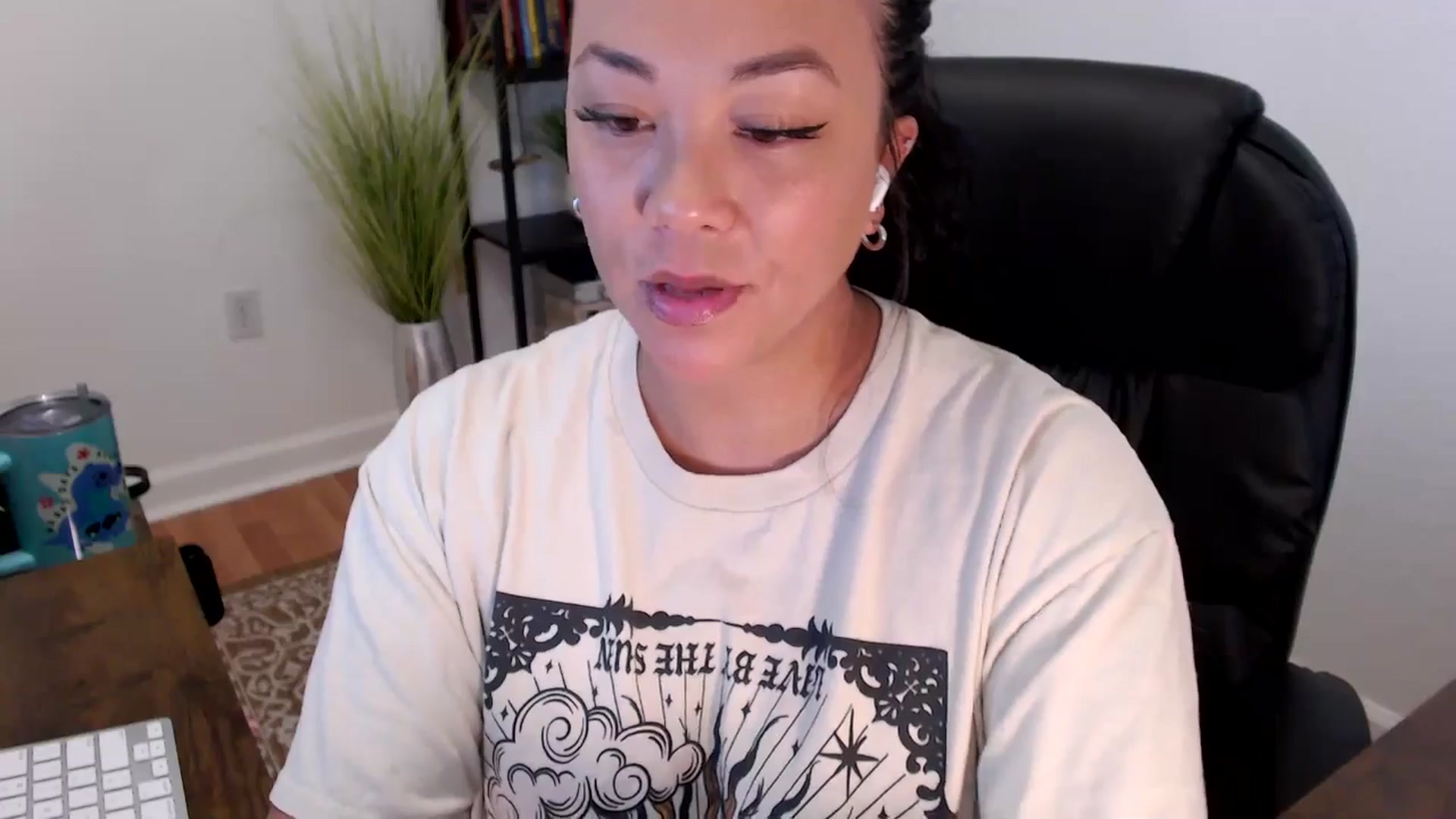 Gallery image thumbnail from MickaylaStar's myfreecams stream on, 05/28/2025, 15:09 image 17 of 20
