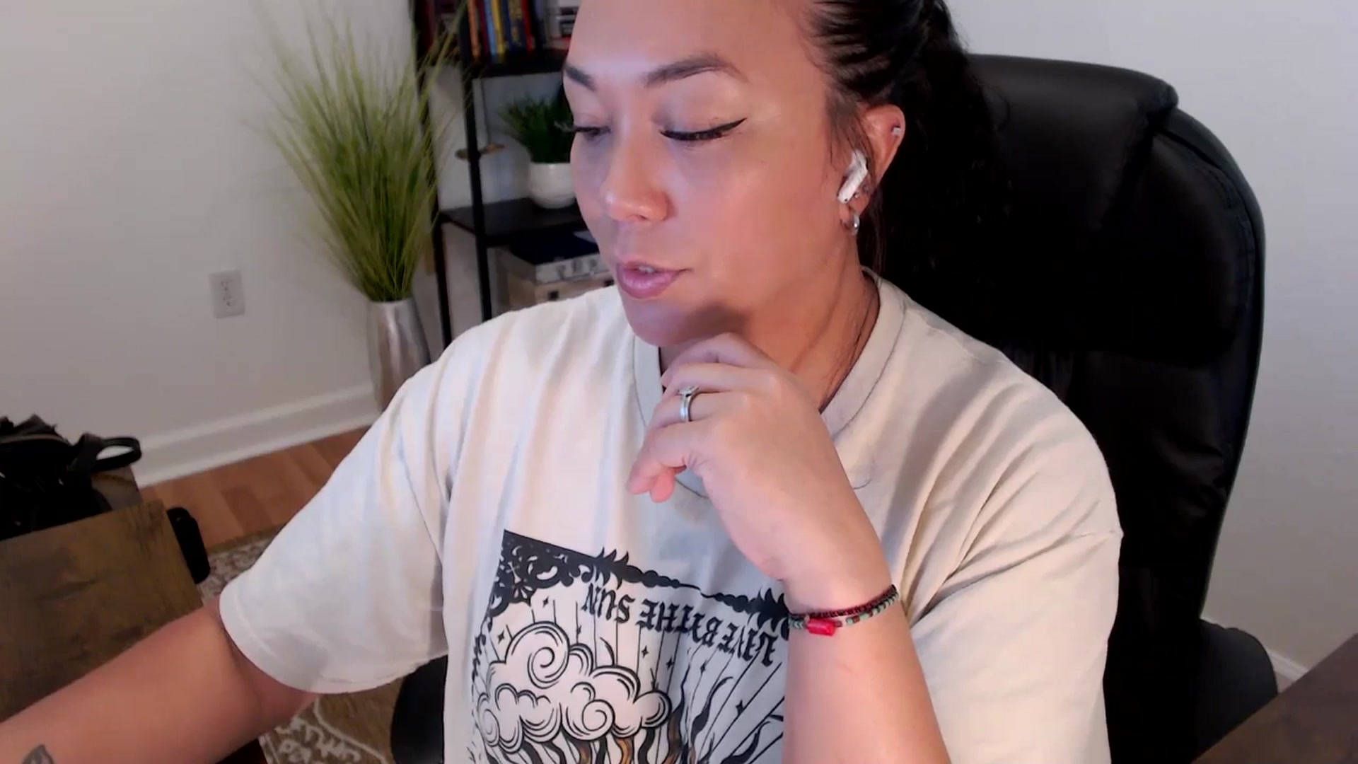 Gallery image thumbnail from MickaylaStar's myfreecams stream on, 05/28/2025, 16:21 image 13 of 20
