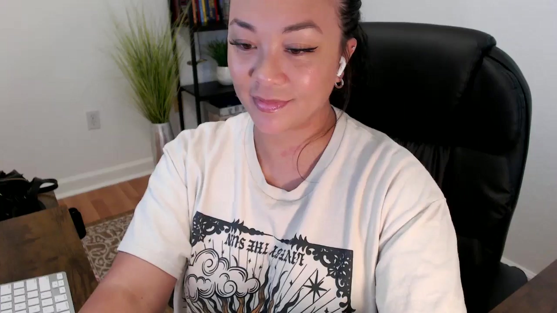 Gallery image thumbnail from MickaylaStar's myfreecams stream on, 05/28/2025, 16:21 image 5 of 20