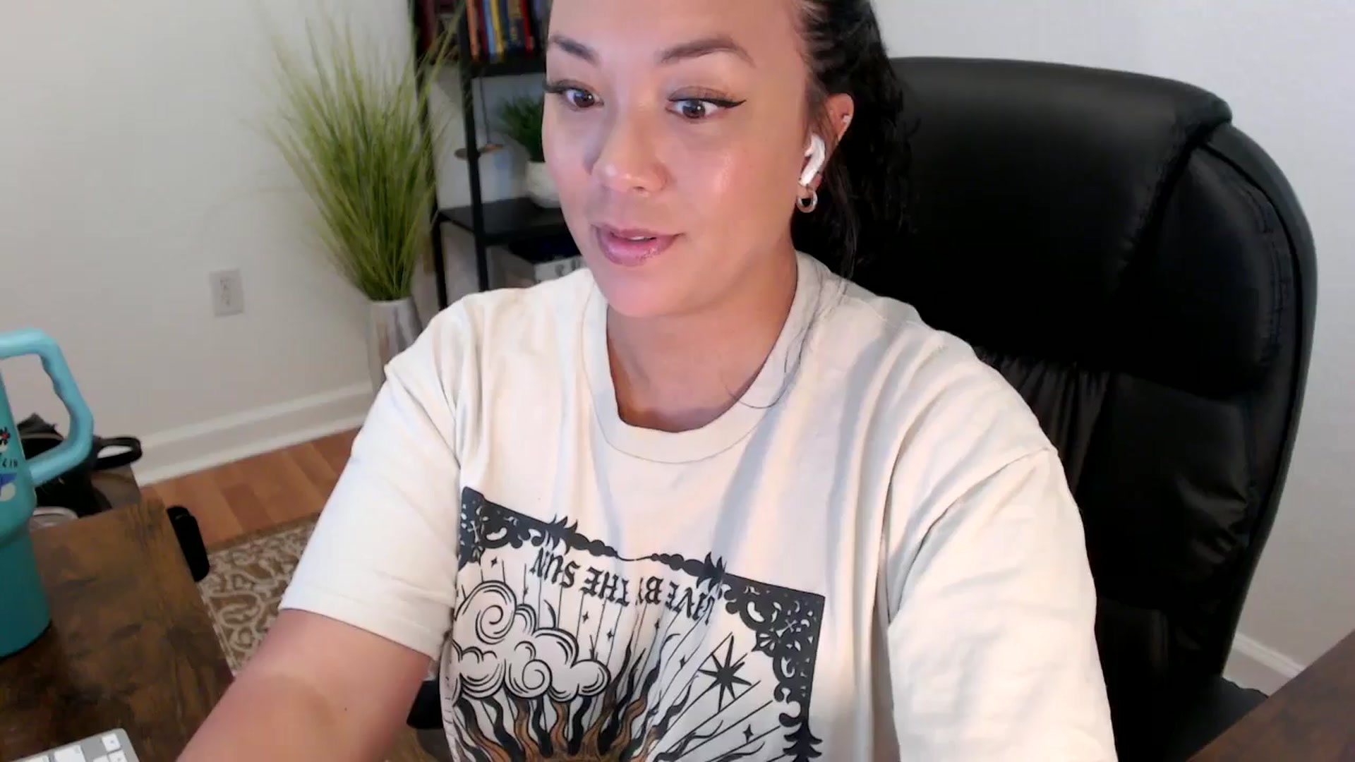 Gallery image thumbnail from MickaylaStar's myfreecams stream on, 05/28/2025, 17:08 image 17 of 20