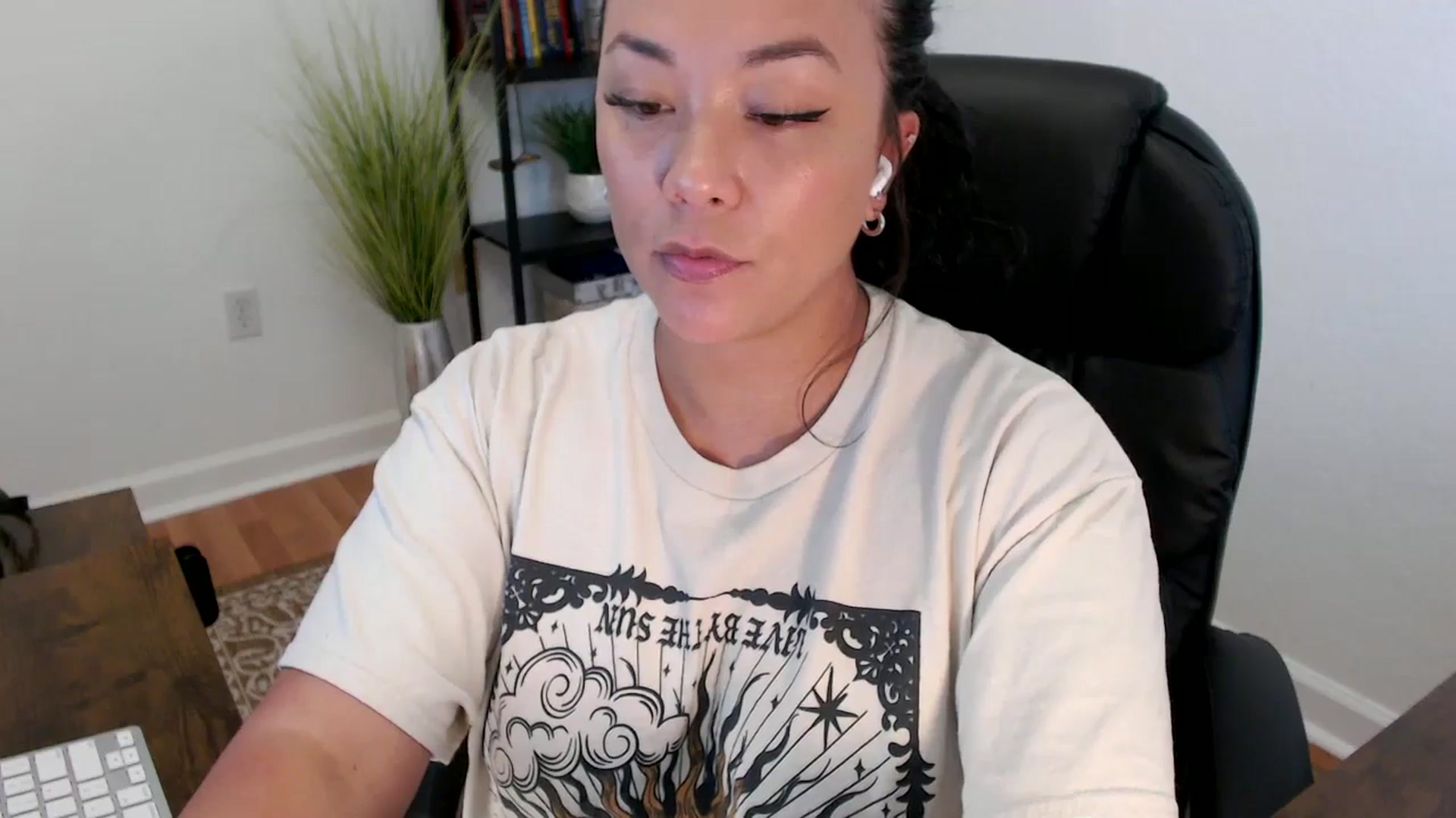 Gallery image thumbnail from MickaylaStar's myfreecams stream on, 05/28/2025, 19:43 image 3 of 20