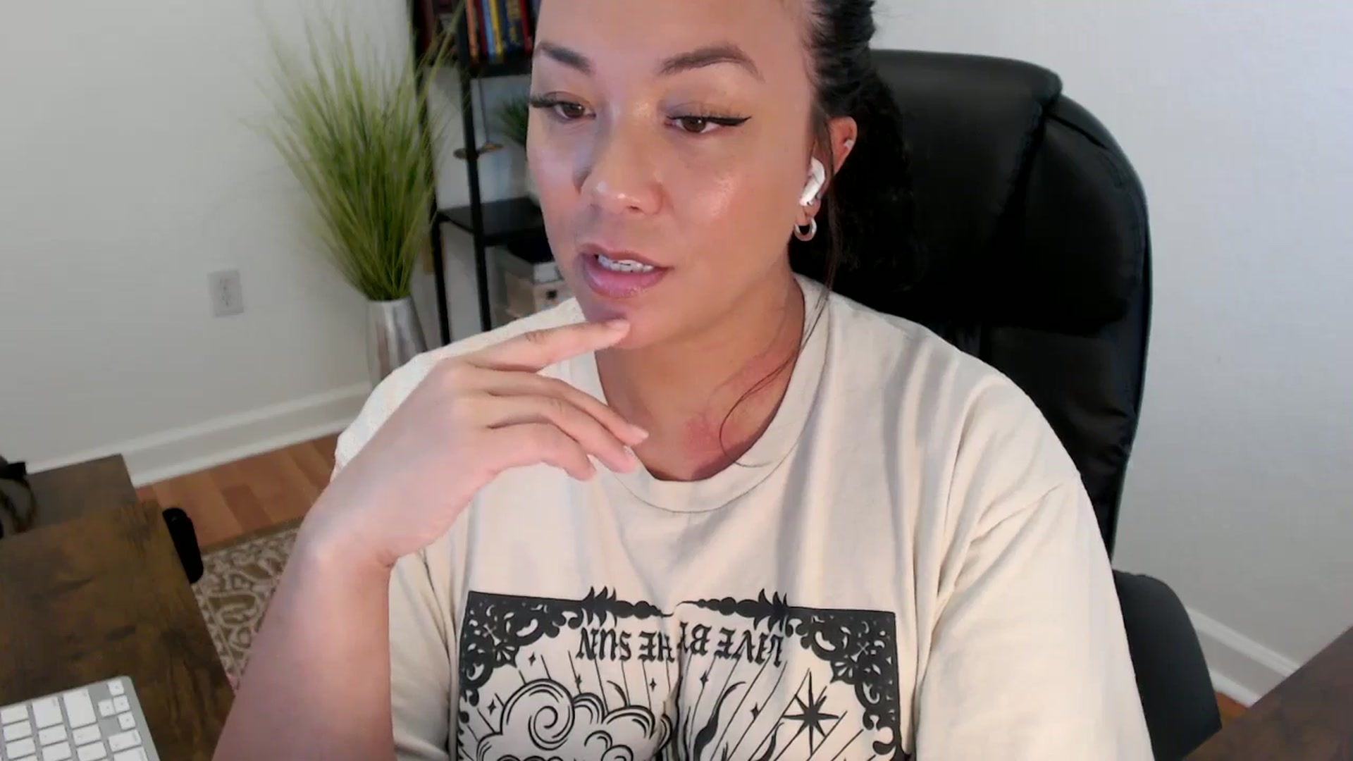Gallery image thumbnail from MickaylaStar's myfreecams stream on, 05/28/2025, 19:43 image 18 of 20