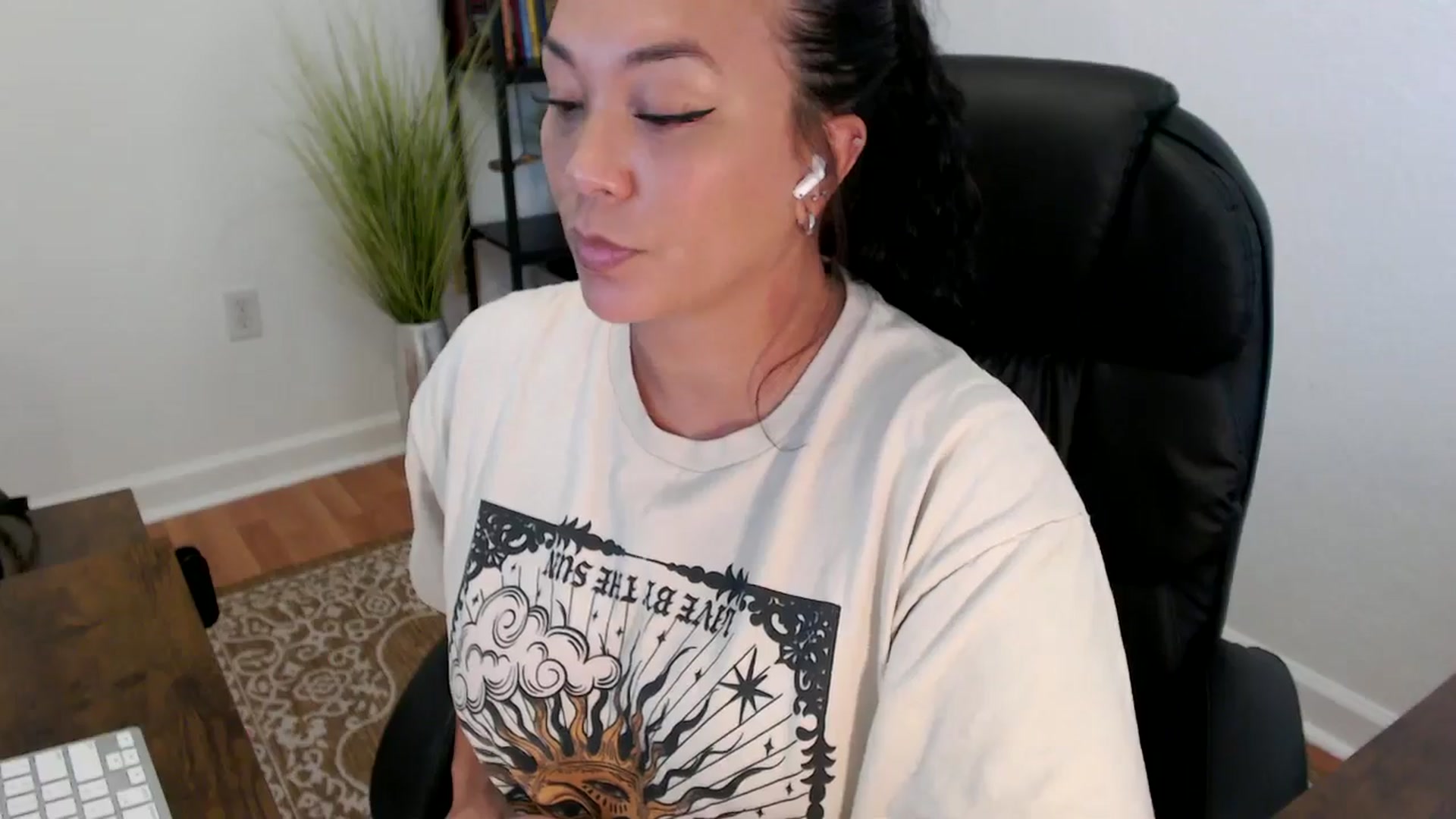 Gallery image thumbnail from MickaylaStar's myfreecams stream on, 05/28/2025, 19:43 image 8 of 20