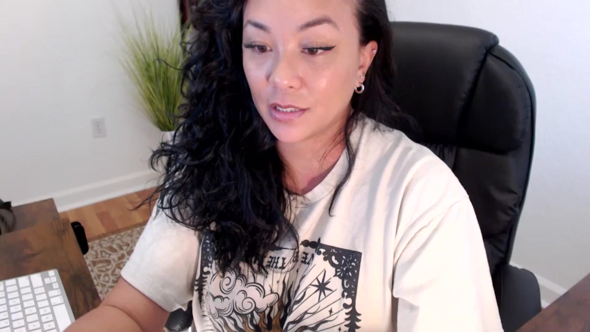 Gallery image thumbnail from MickaylaStar's myfreecams stream on, 05/28/2025, 20:01 image 1 of 20