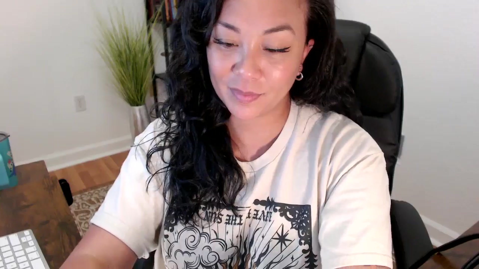 Gallery image thumbnail from MickaylaStar's myfreecams stream on, 05/28/2025, 20:47 image 18 of 20