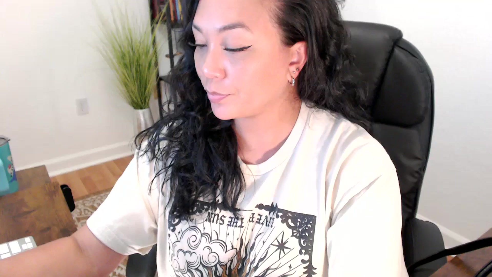 Gallery image thumbnail from MickaylaStar's myfreecams stream on, 05/28/2025, 20:47 image 10 of 20