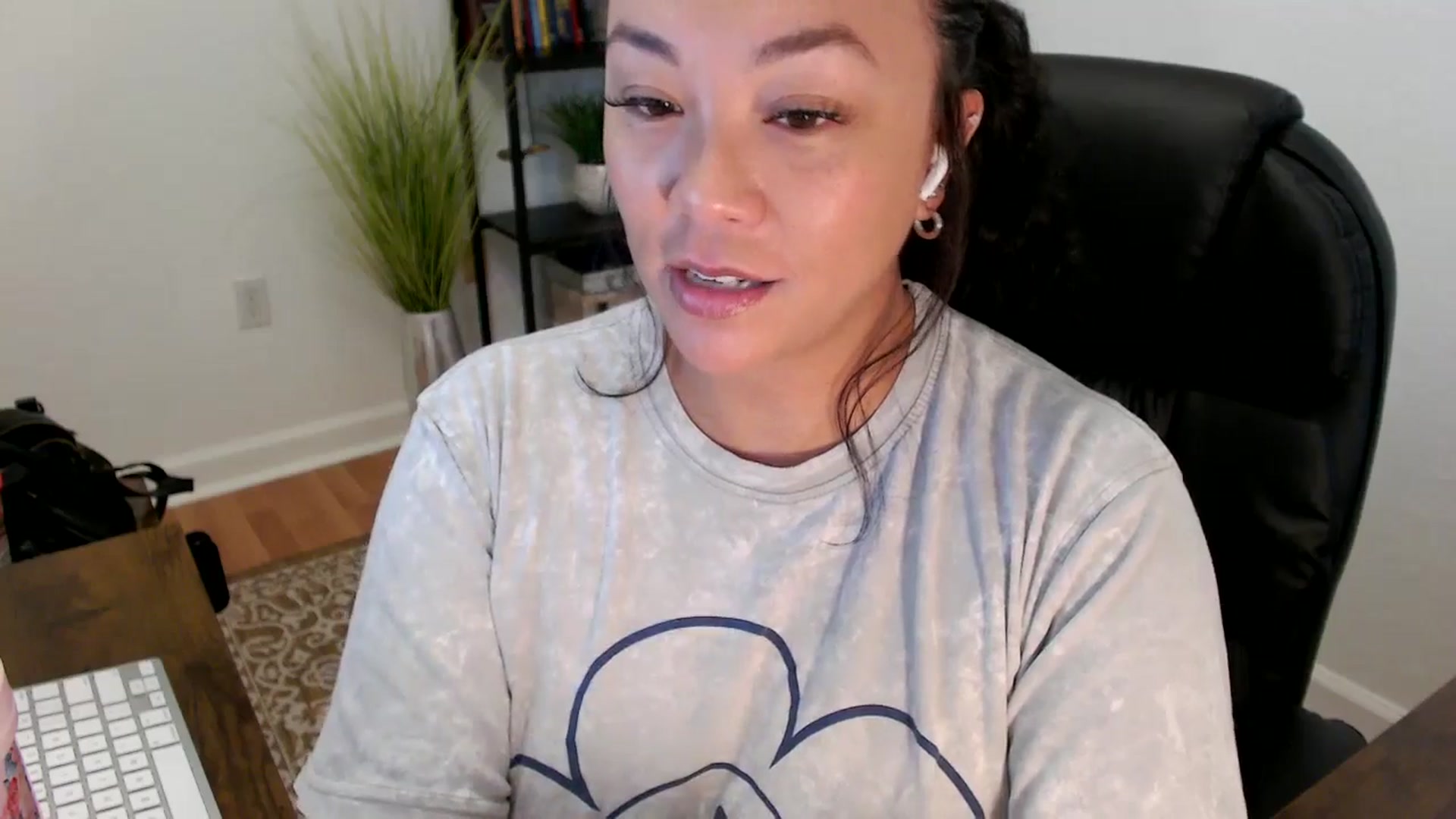 Gallery image thumbnail from MickaylaStar's myfreecams stream on, 05/30/2025, 16:26 image 7 of 20