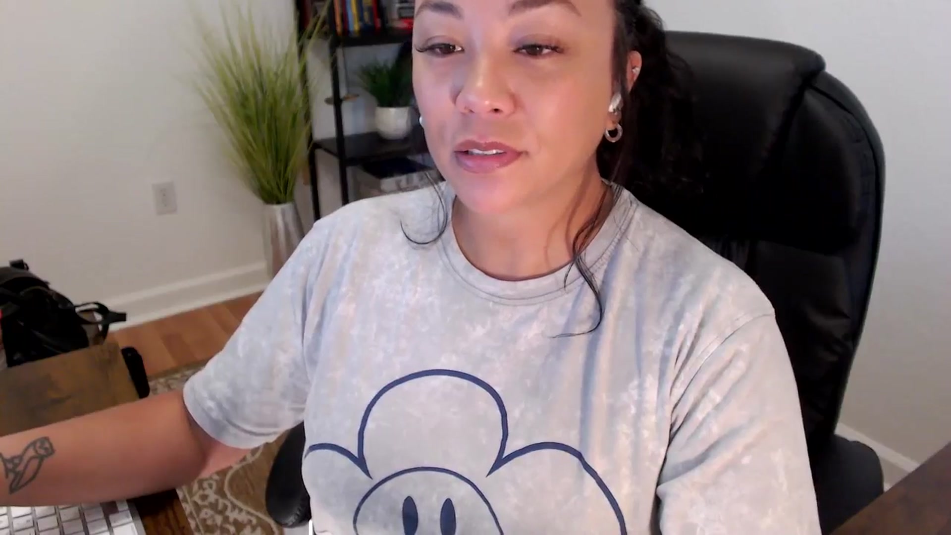 Gallery image thumbnail from MickaylaStar's myfreecams stream on, 05/30/2025, 16:42 image 2 of 20