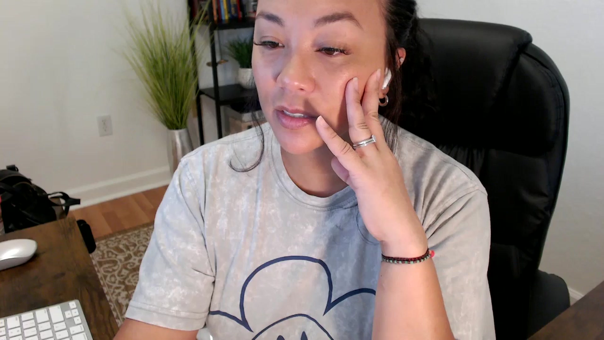 Gallery image thumbnail from MickaylaStar's myfreecams stream on, 05/30/2025, 17:10 image 15 of 20