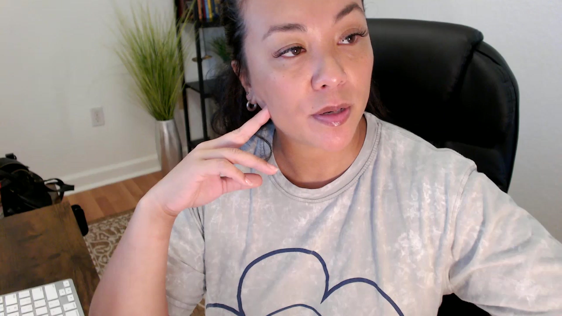 Gallery image thumbnail from MickaylaStar's myfreecams stream on, 05/30/2025, 18:17 image 2 of 20