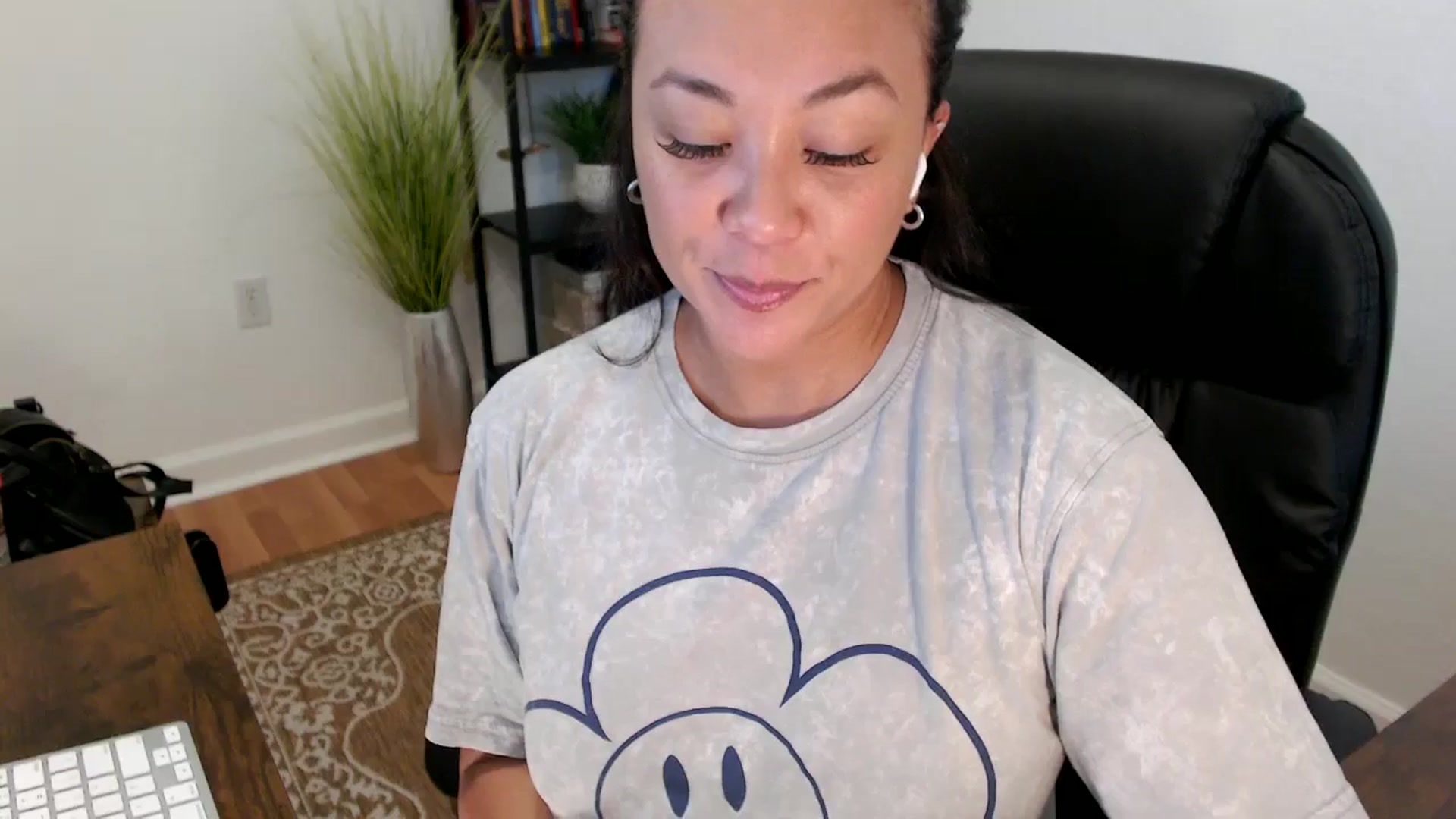 Gallery image thumbnail from MickaylaStar's myfreecams stream on, 05/30/2025, 18:17 image 4 of 20
