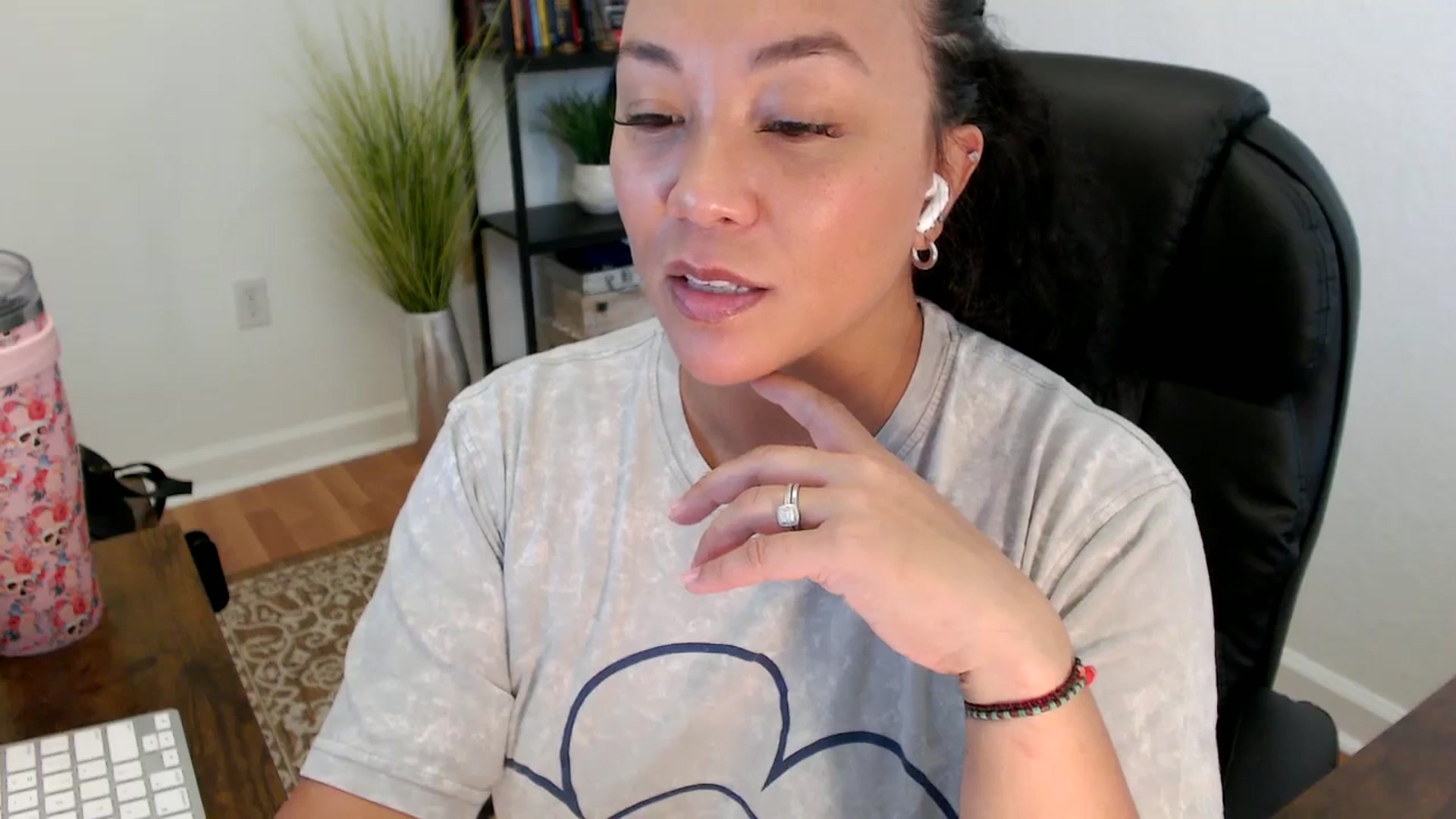 Gallery image thumbnail from MickaylaStar's myfreecams stream on, 05/30/2025, 20:57 image 17 of 20