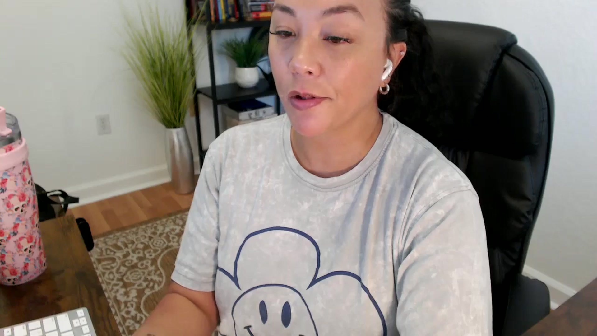 Gallery image thumbnail from MickaylaStar's myfreecams stream on, 05/30/2025, 20:57 image 2 of 20