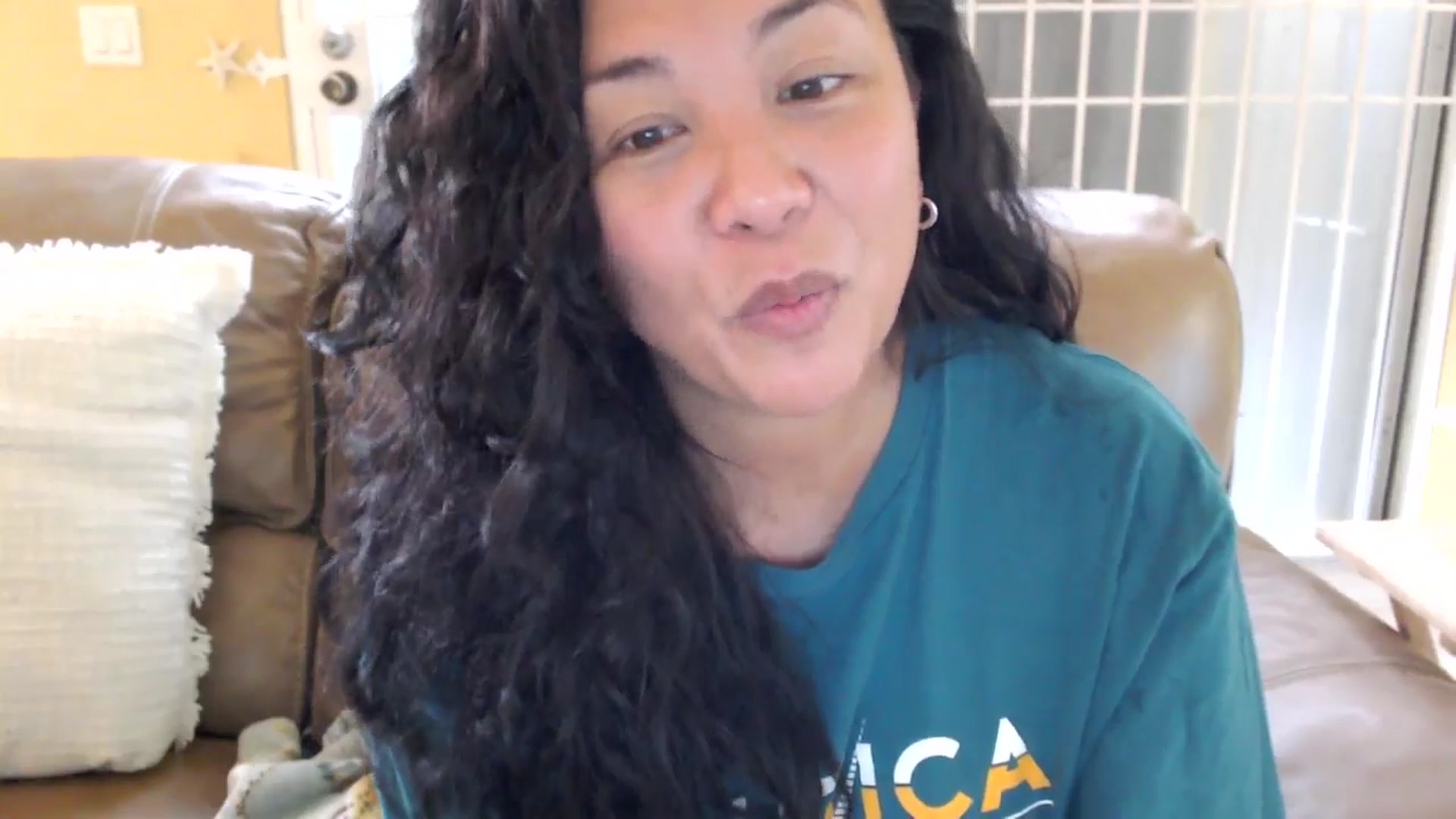 Gallery image thumbnail from MickaylaStar's myfreecams stream on, 05/31/2025, 19:01 image 17 of 20