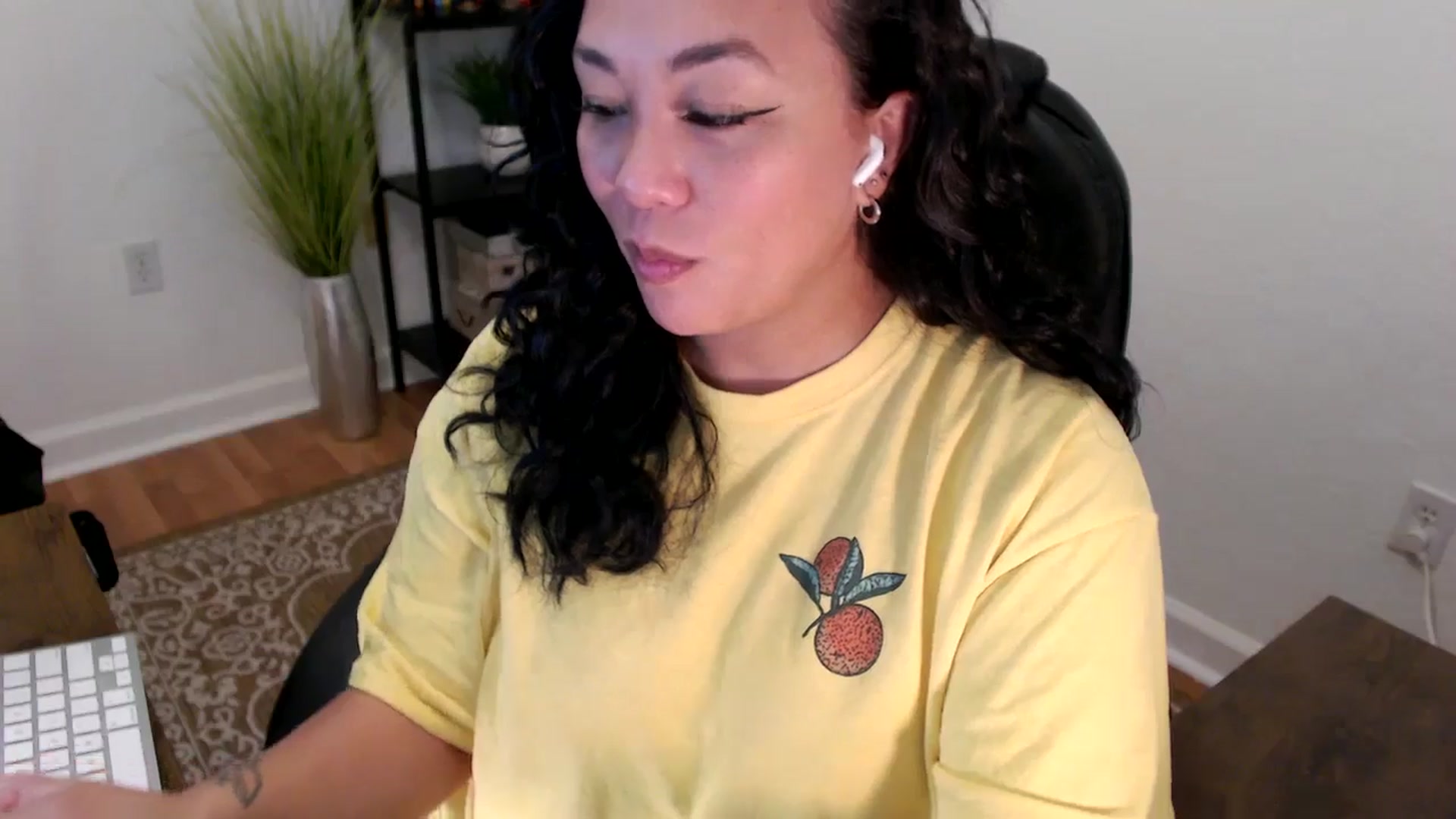 Gallery image thumbnail from MickaylaStar's myfreecams stream on, 06/02/2025, 15:55 image 2 of 20