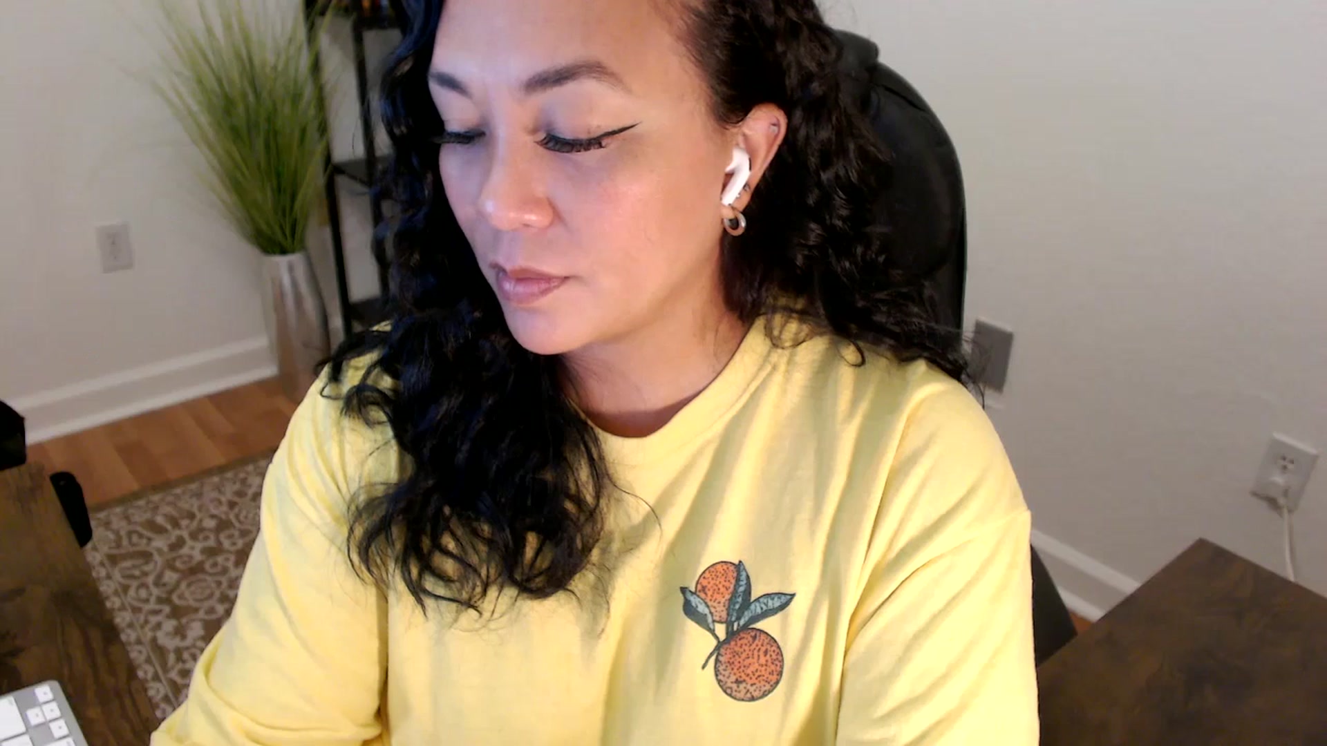 Gallery image thumbnail from MickaylaStar's myfreecams stream on, 06/02/2025, 17:29 image 18 of 20